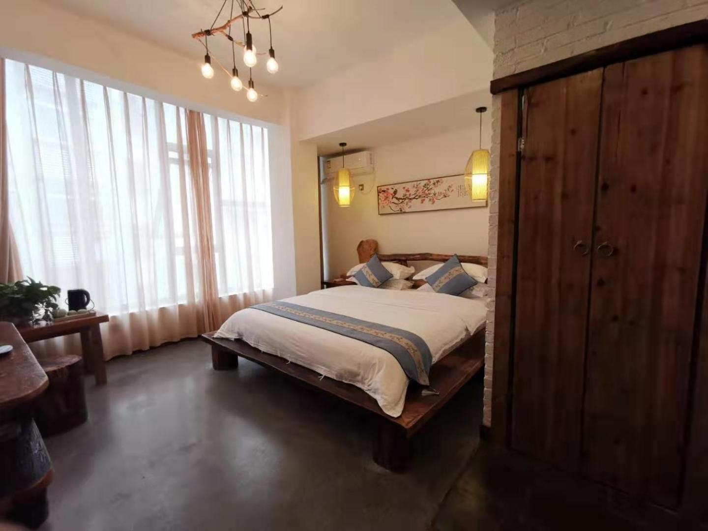 Standard Queen Room photo 3