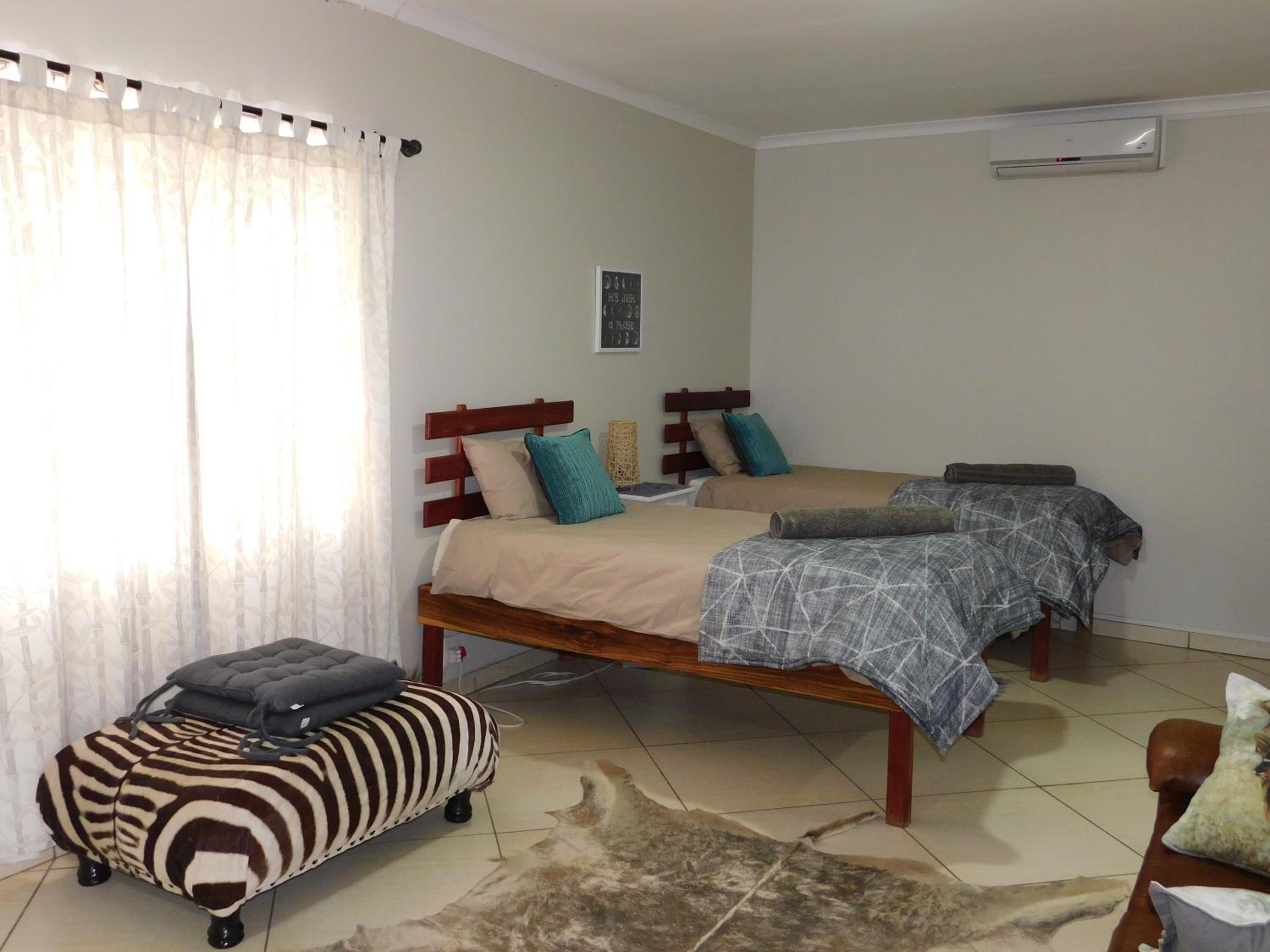 Twin Room with Shower photo 2