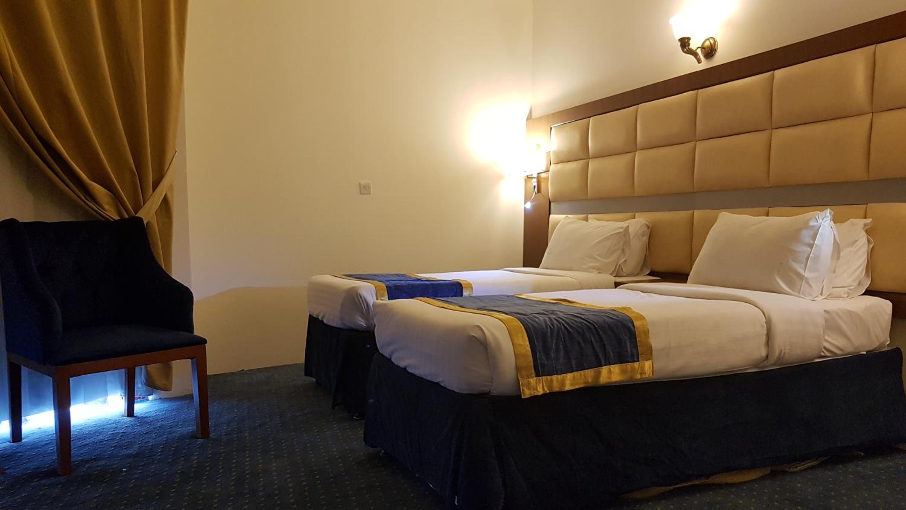 Double Room - Photo 6