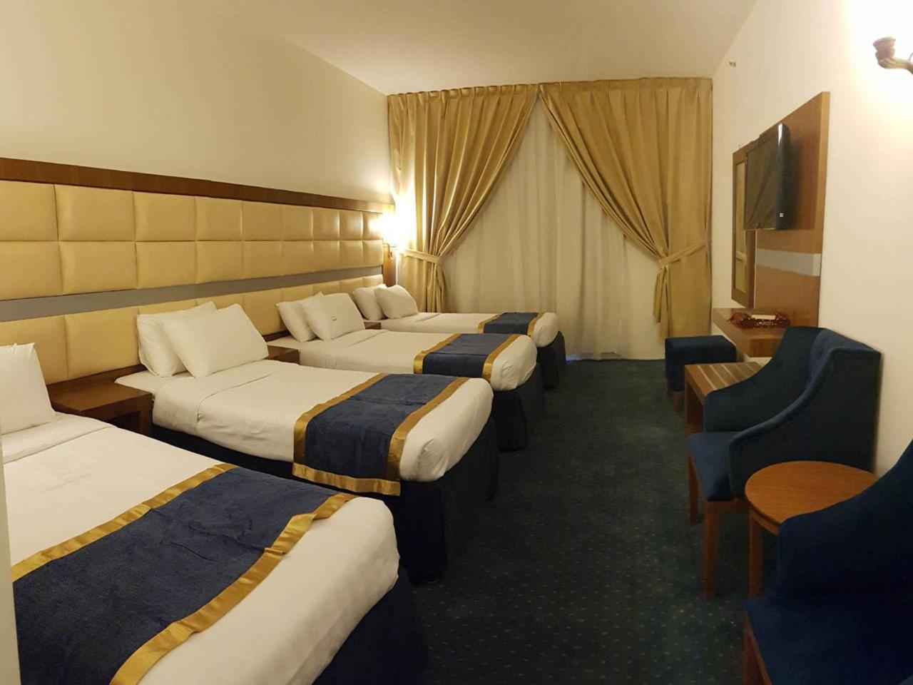 Quadruple Room - Photo 4