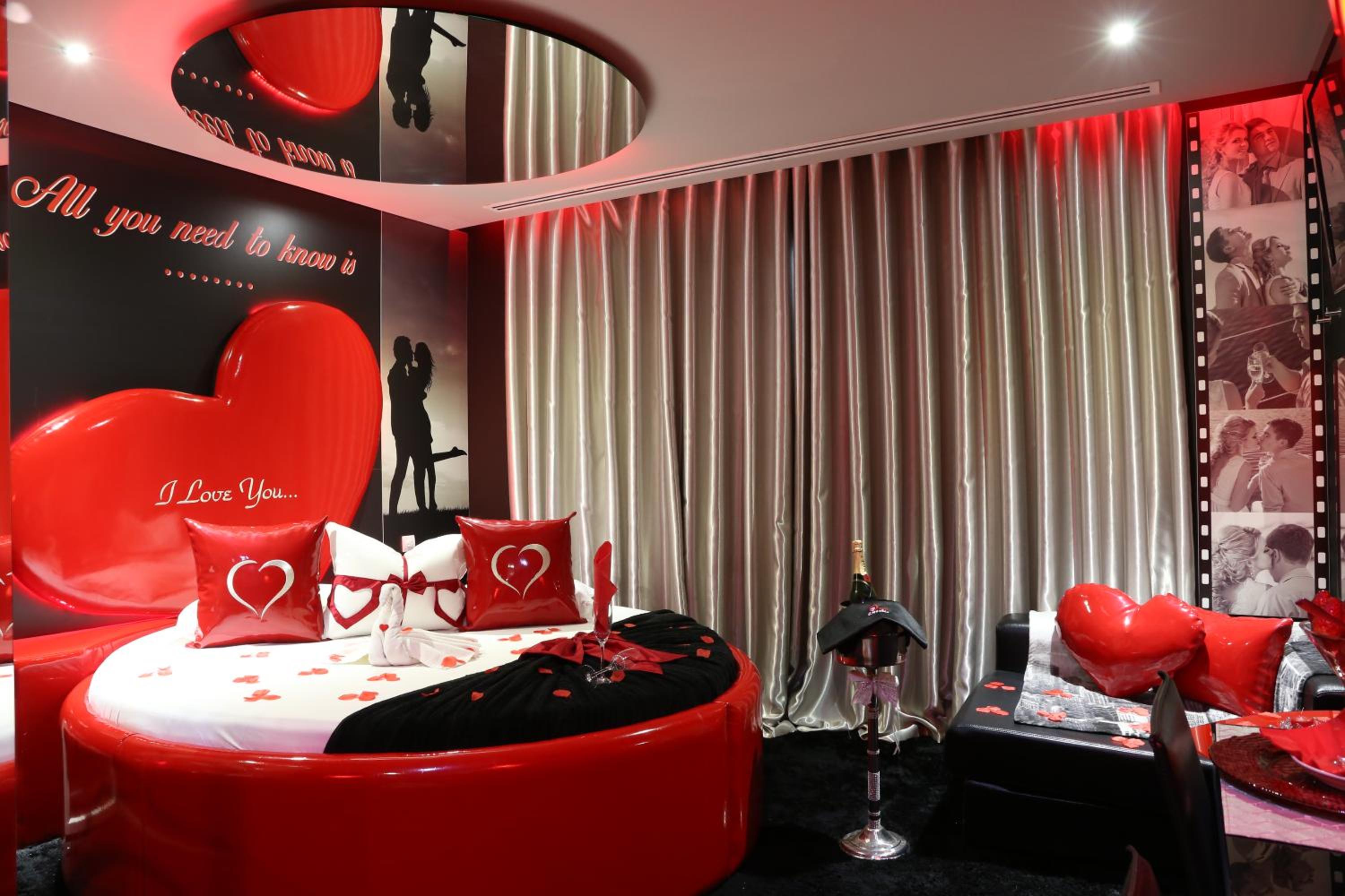 Double Room - Photo 9