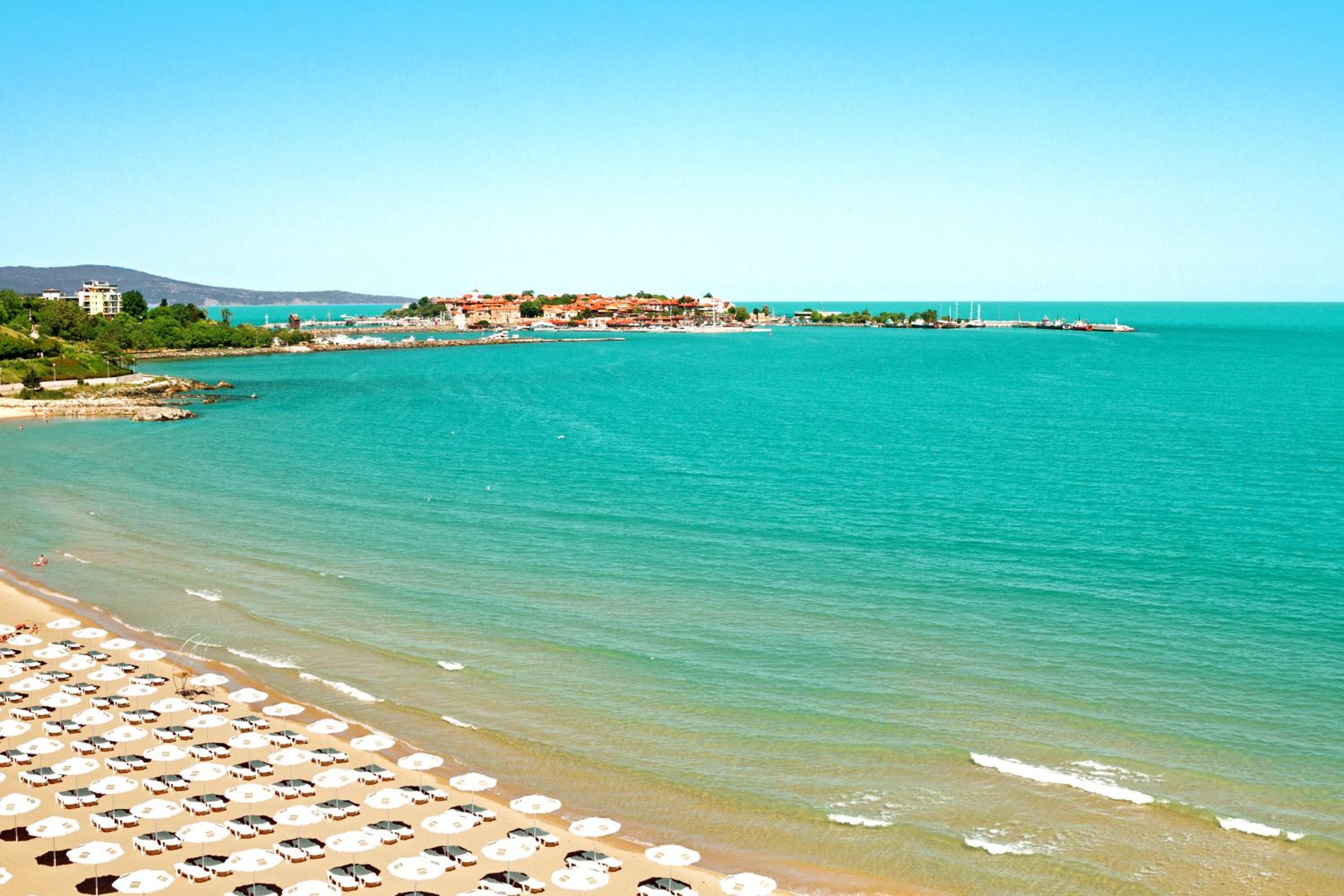 Deluxe Junior Suite with Terrace and Front Sea View  - Photo 6