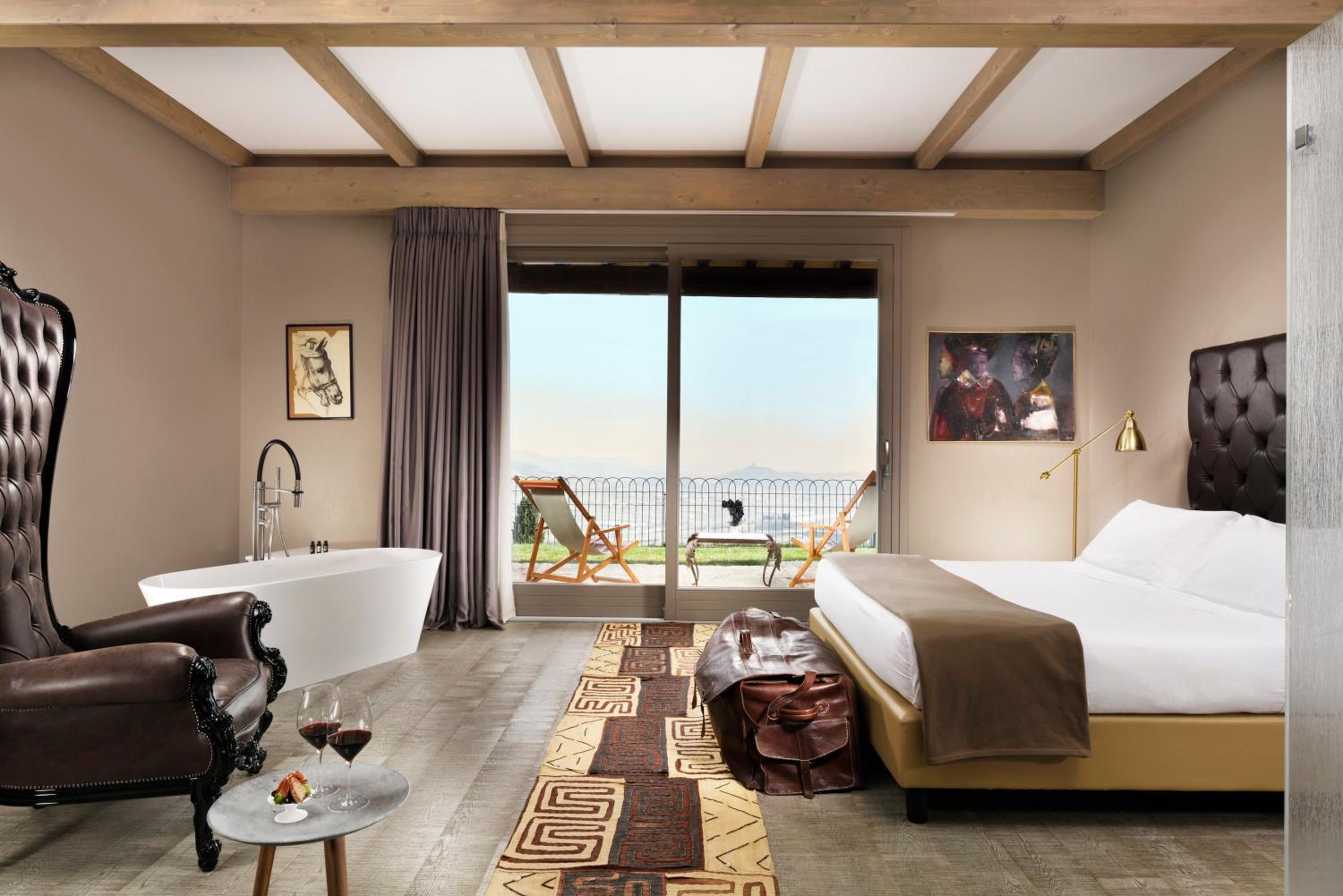 Deluxe Junior Suite photo 1