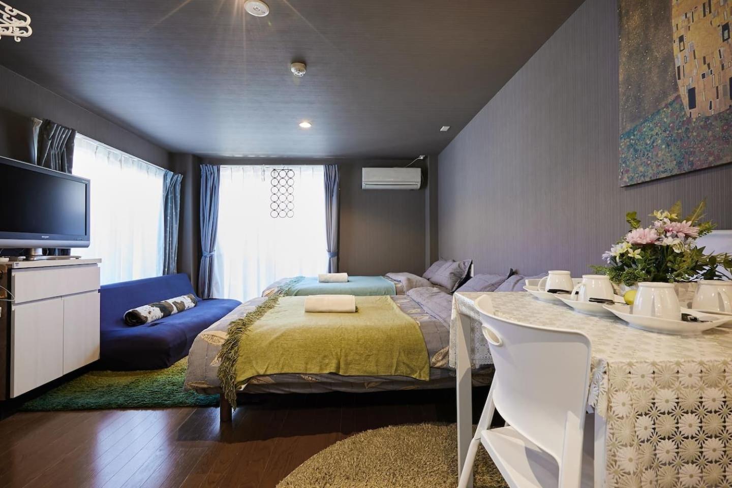 One-Bedroom Apartment photo 1