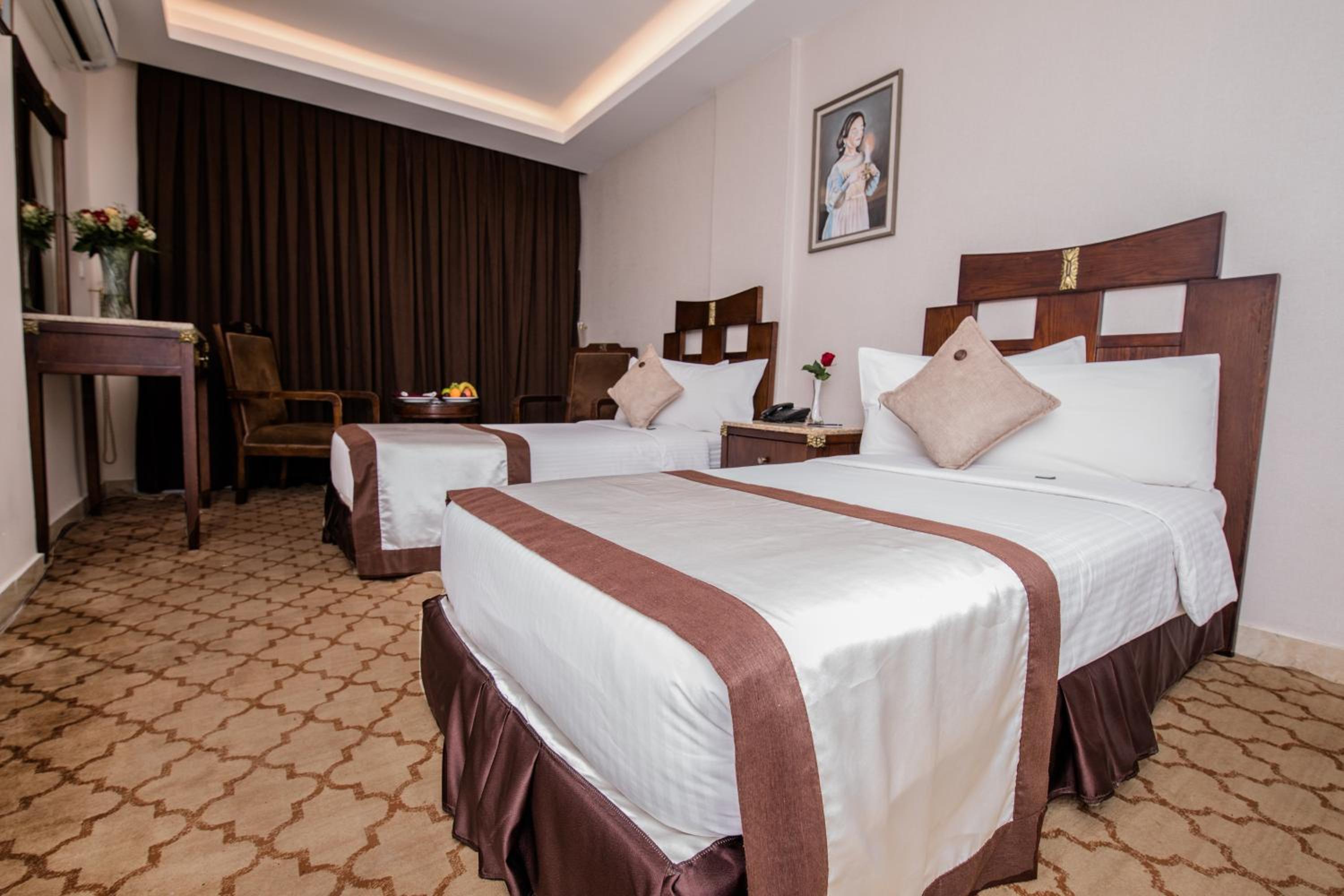 Deluxe Twin Room photo 2
