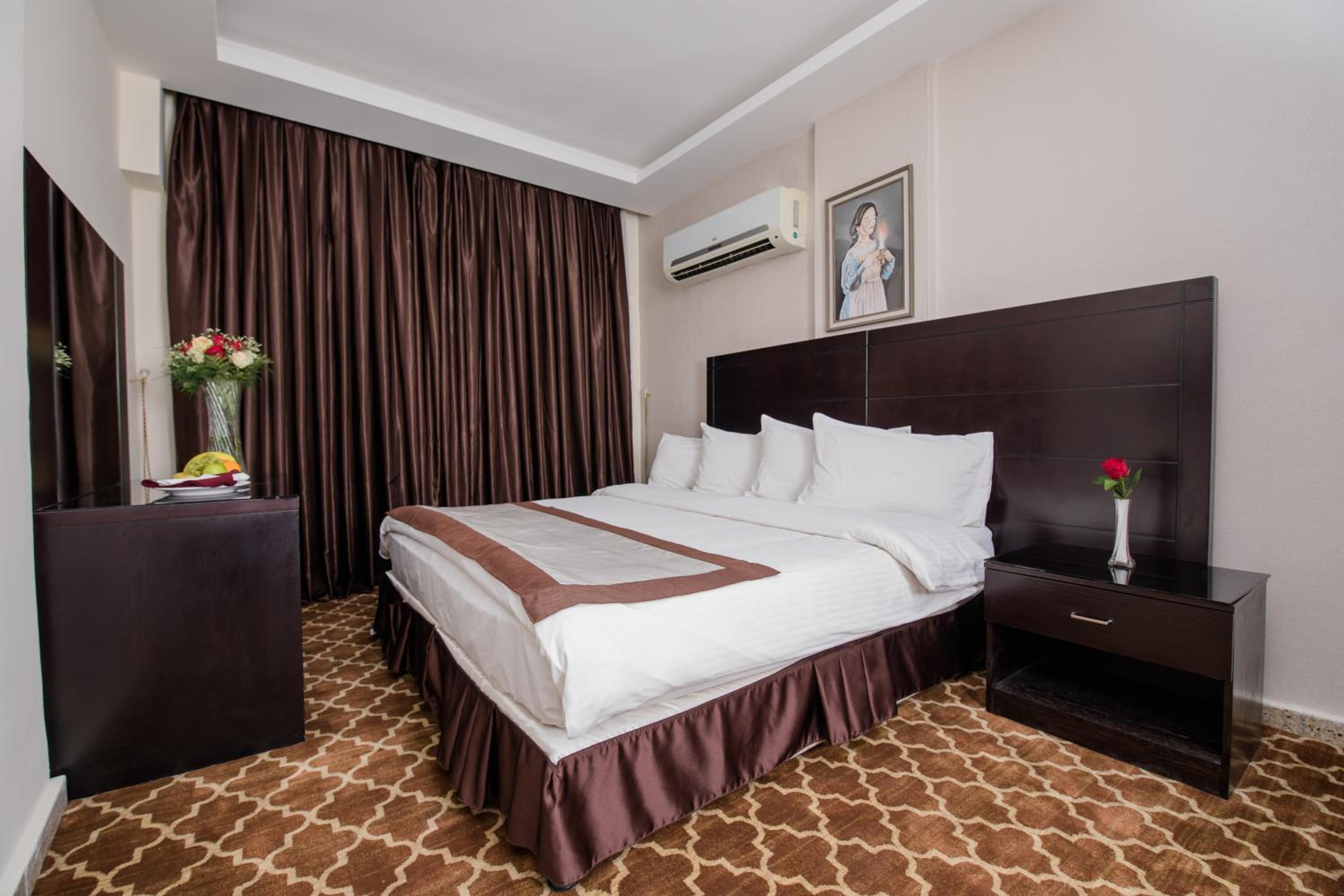 One-Bedroom Suite photo 1