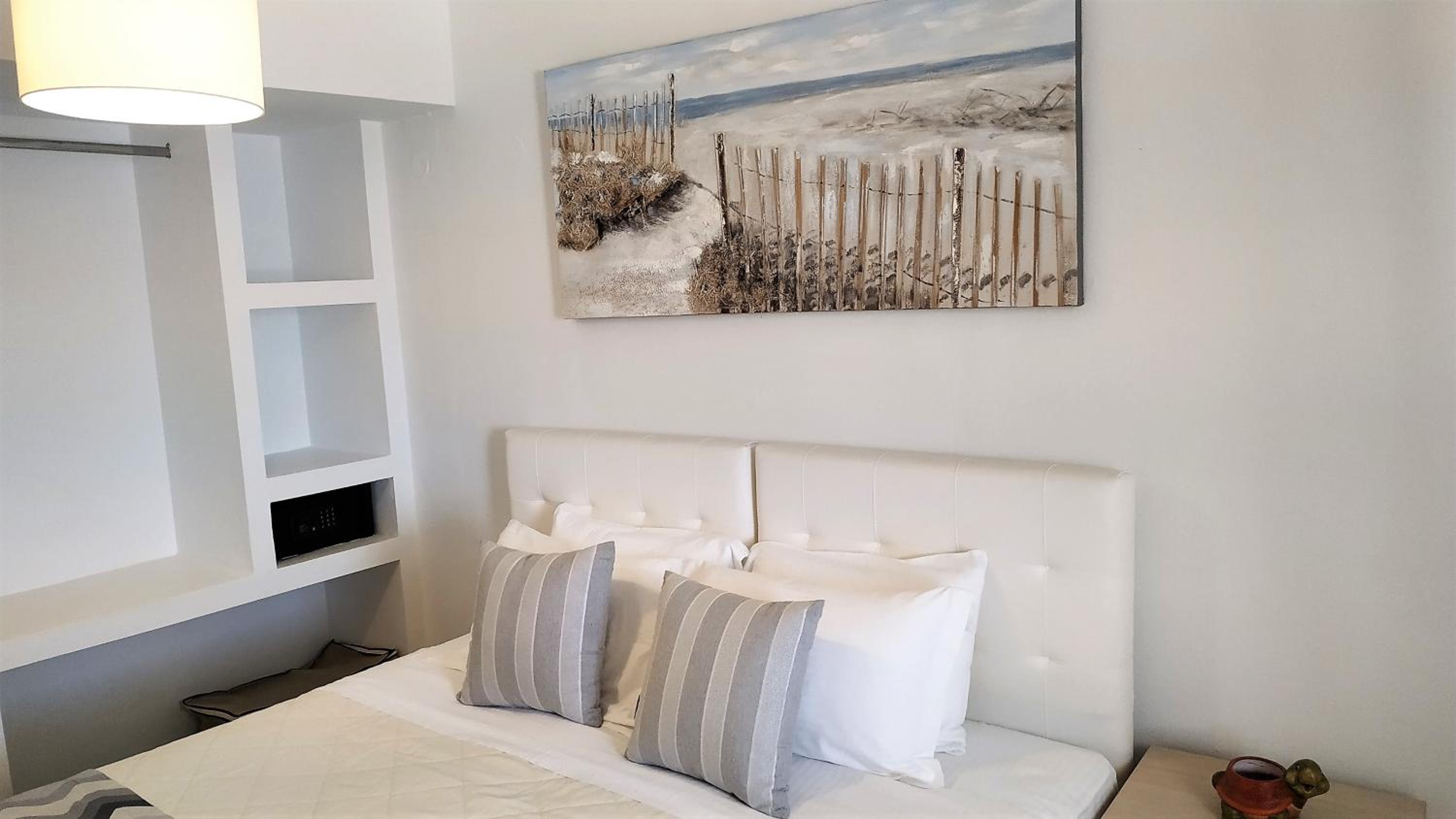 Double Room with Caldera View - Photo 11