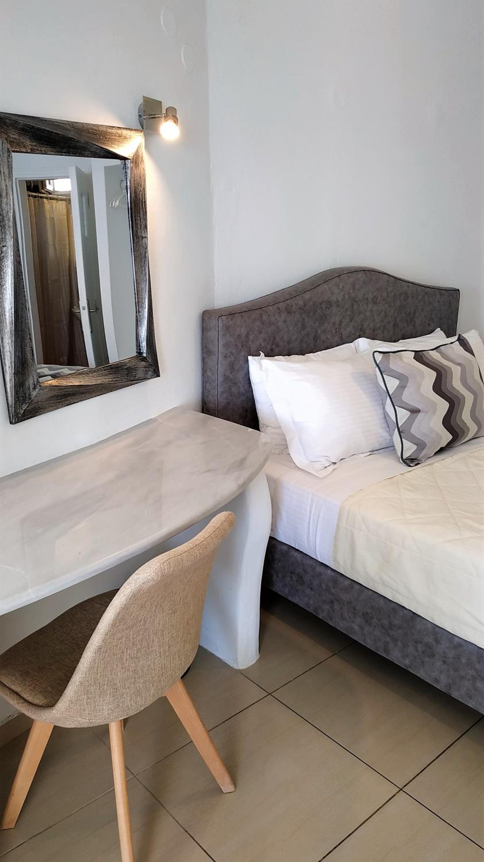 Double Room with Caldera View - Photo 7