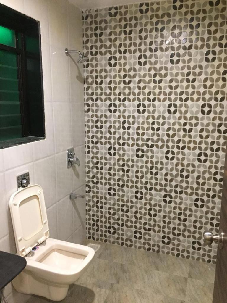 Double Room with Private Bathroom photo 2
