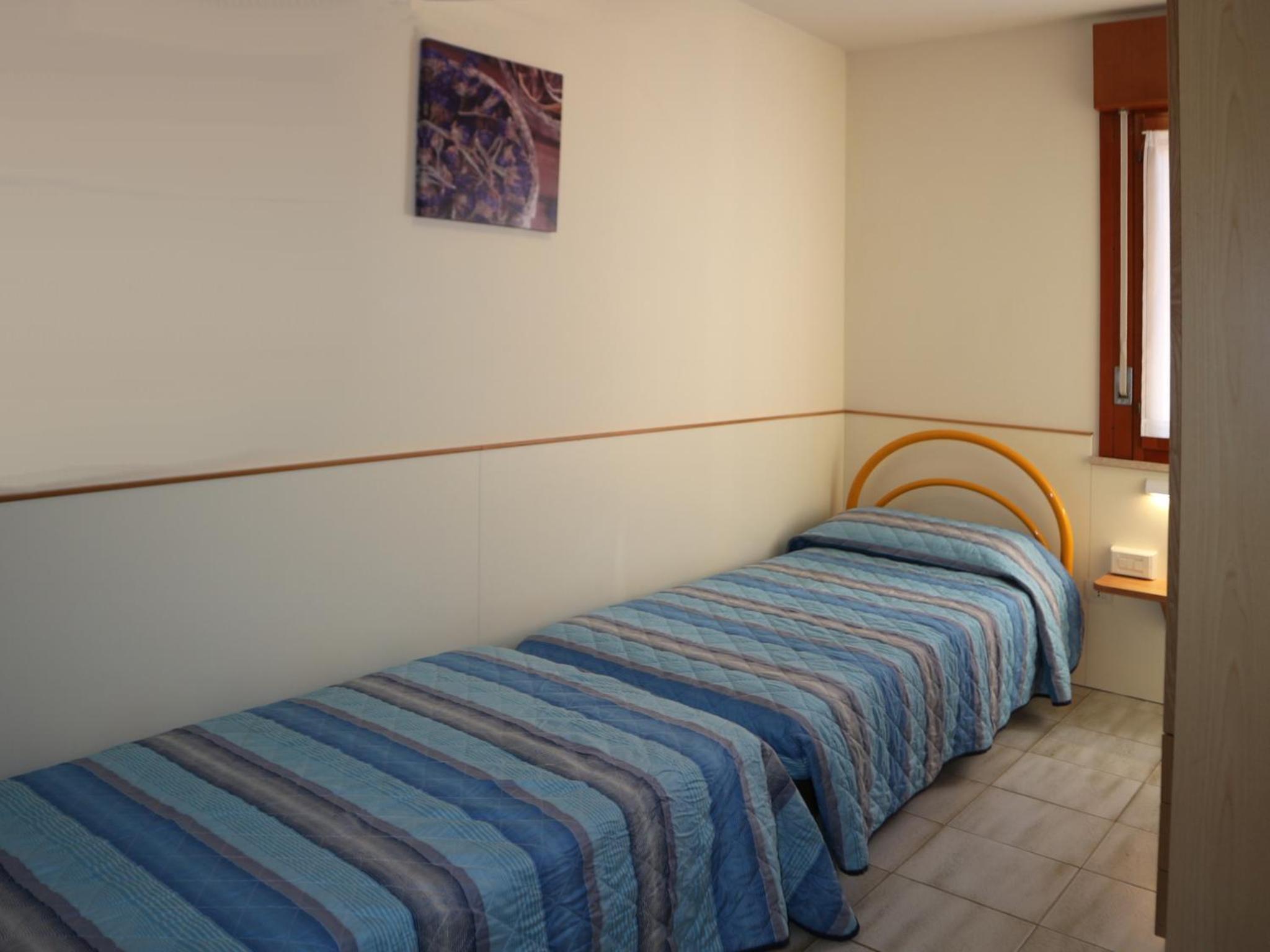 Two-Bedroom Apartment with Balcony (6 Adults) photo 3