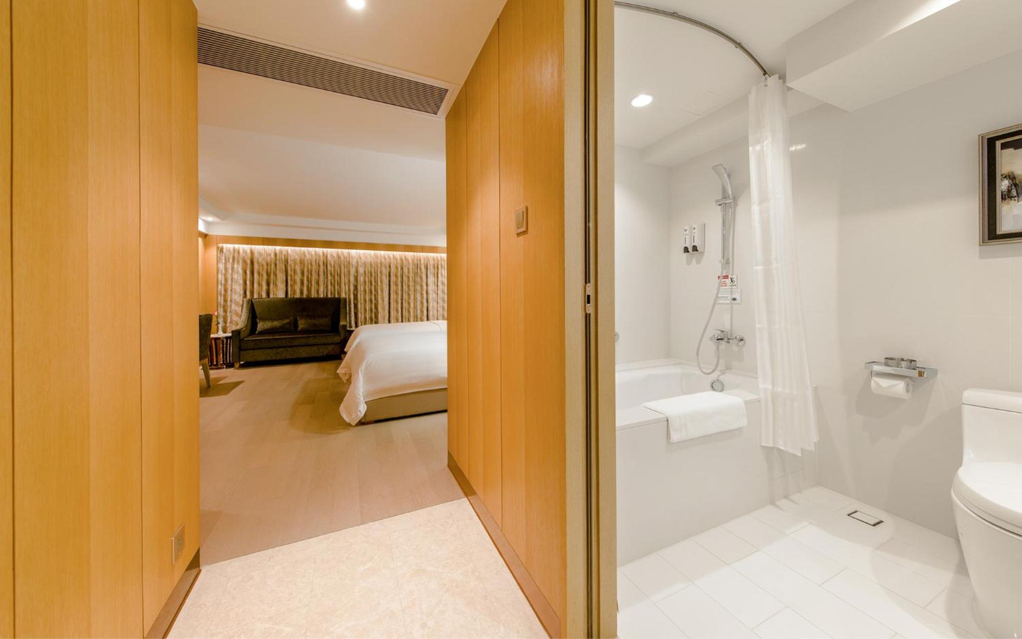 Deluxe Grand Room - Photo 3