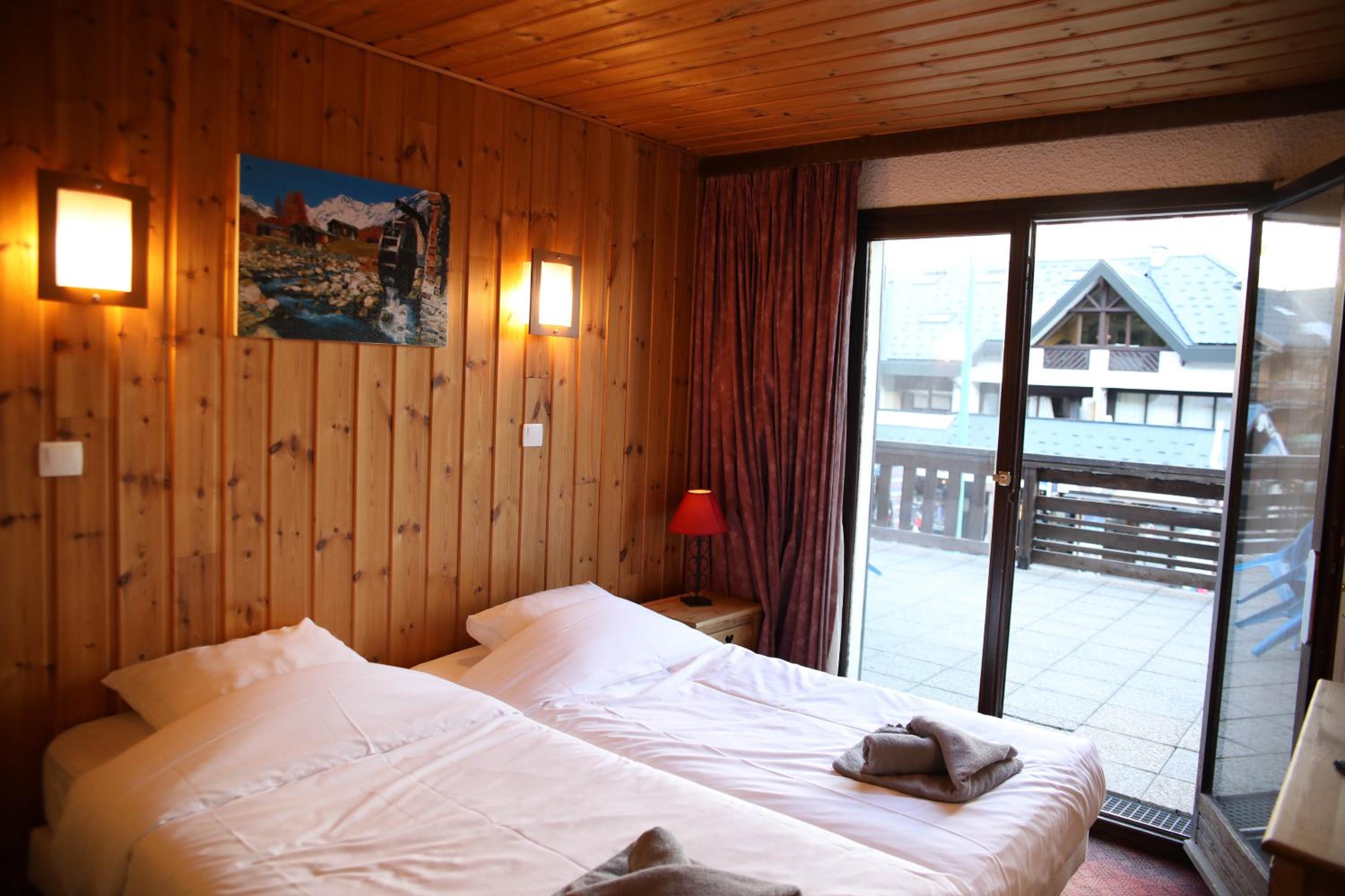 Twin Room With Terrace photo 2