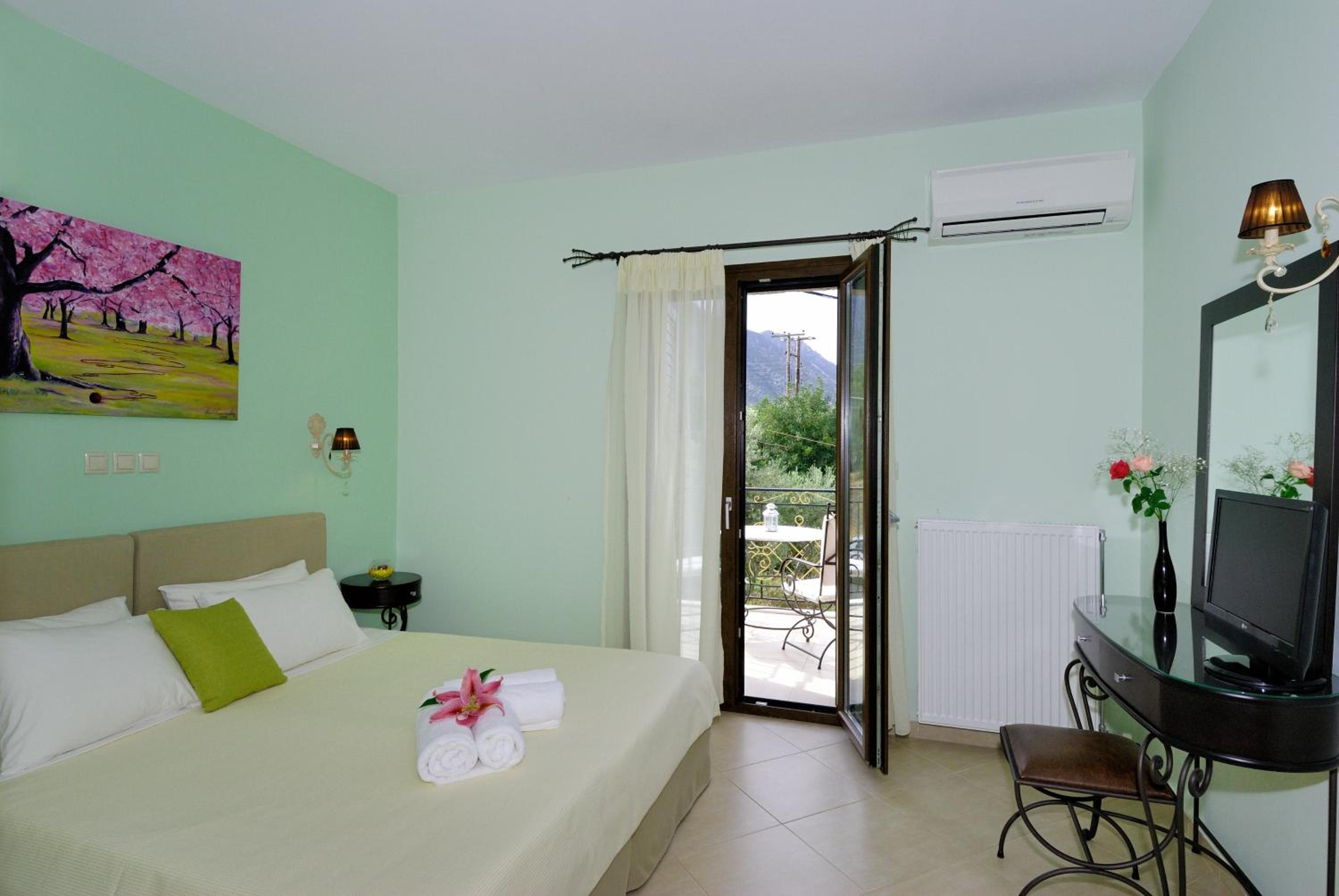 Family Apartment (2 Adults + 1 Child) photo 3