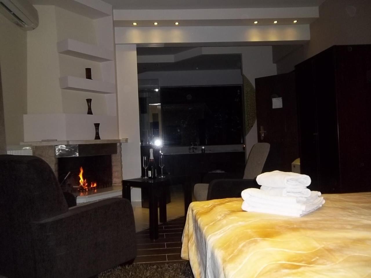 Deluxe Double or Twin Room - Photo 3