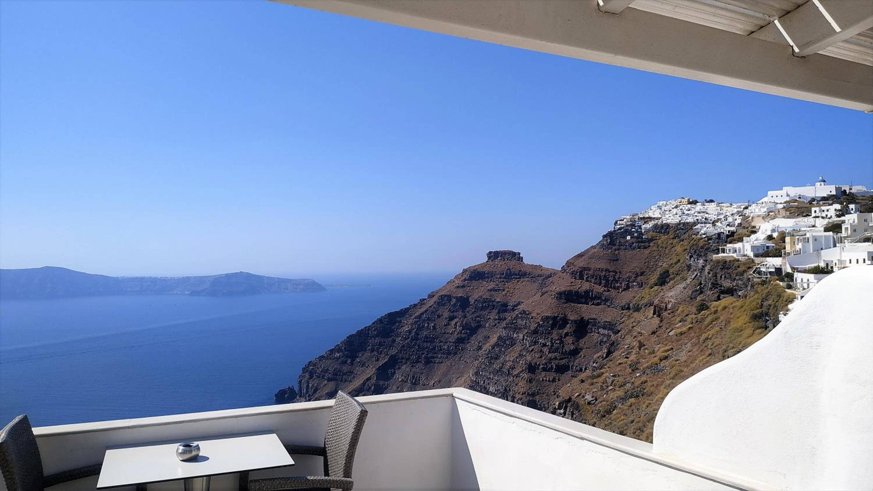 Premier Room with Caldera View - Photo 2