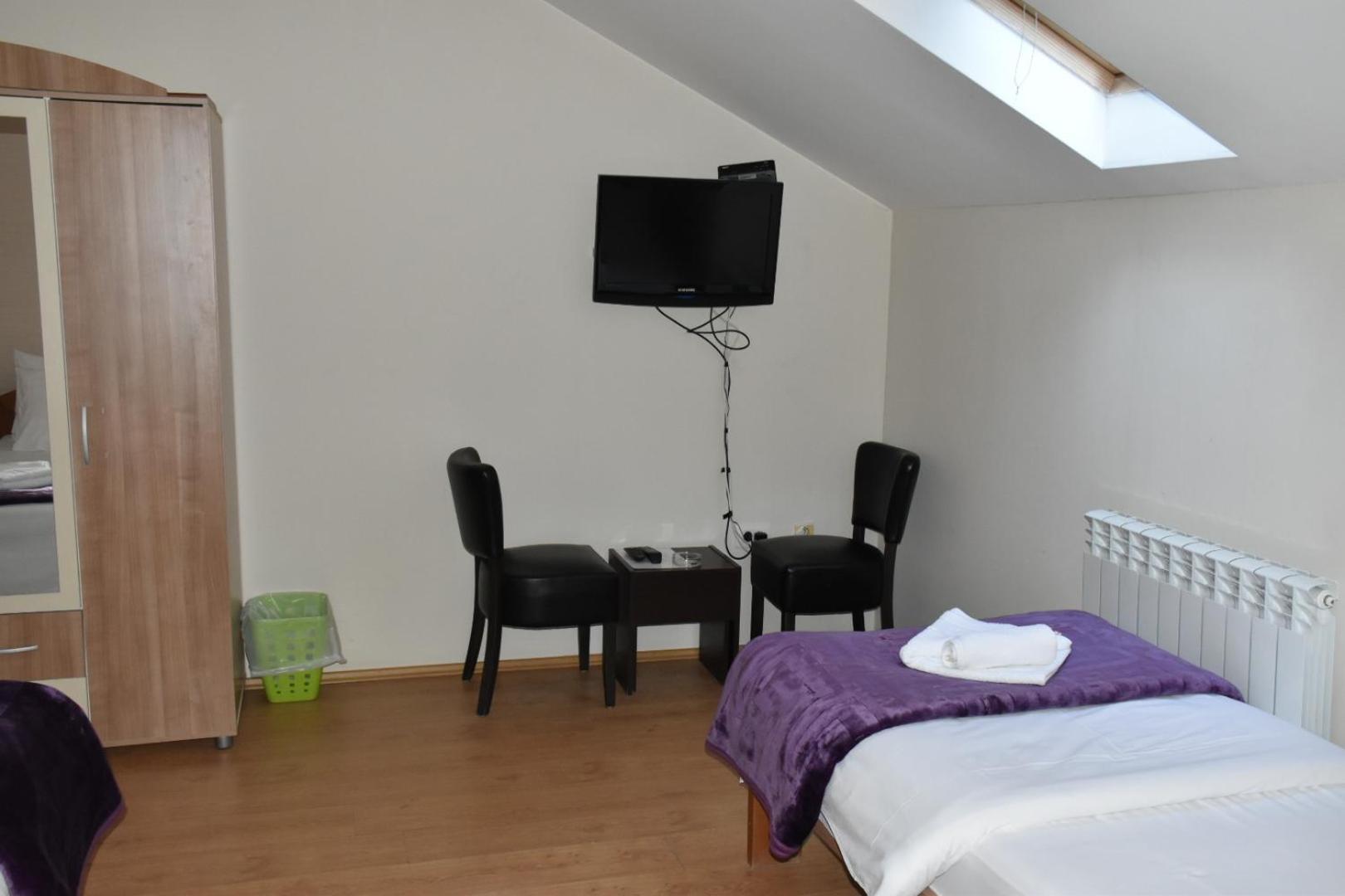 Two-Bedroom Apartment - Photo 4