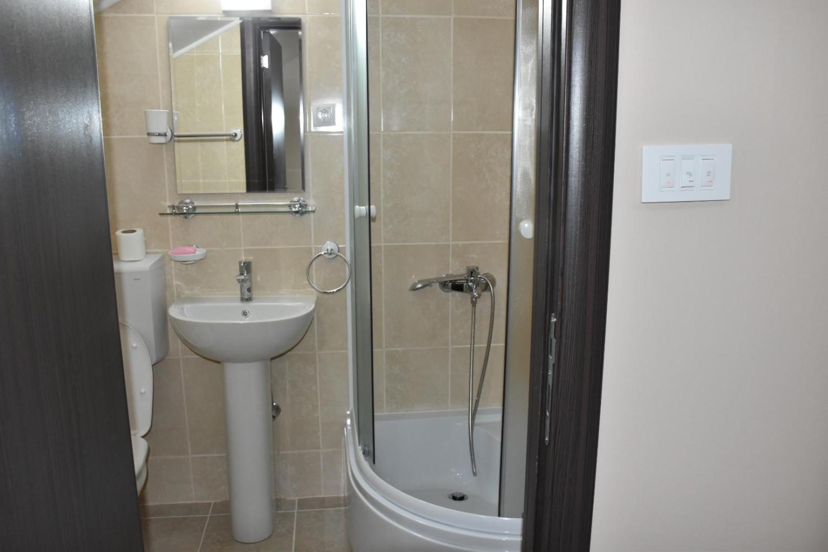 Two-Bedroom Apartment - Photo 6