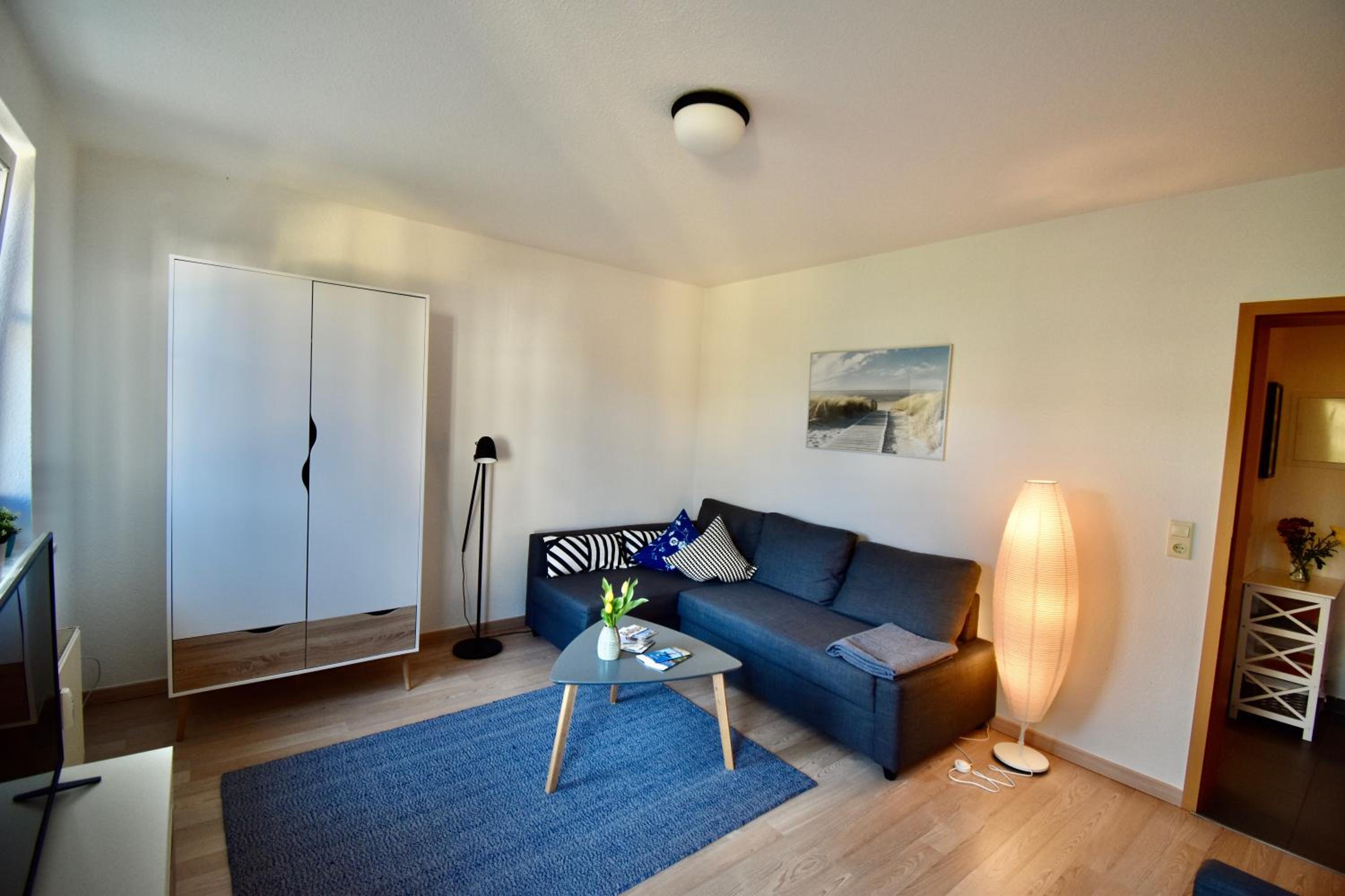 Apartment with Balcony photo 1