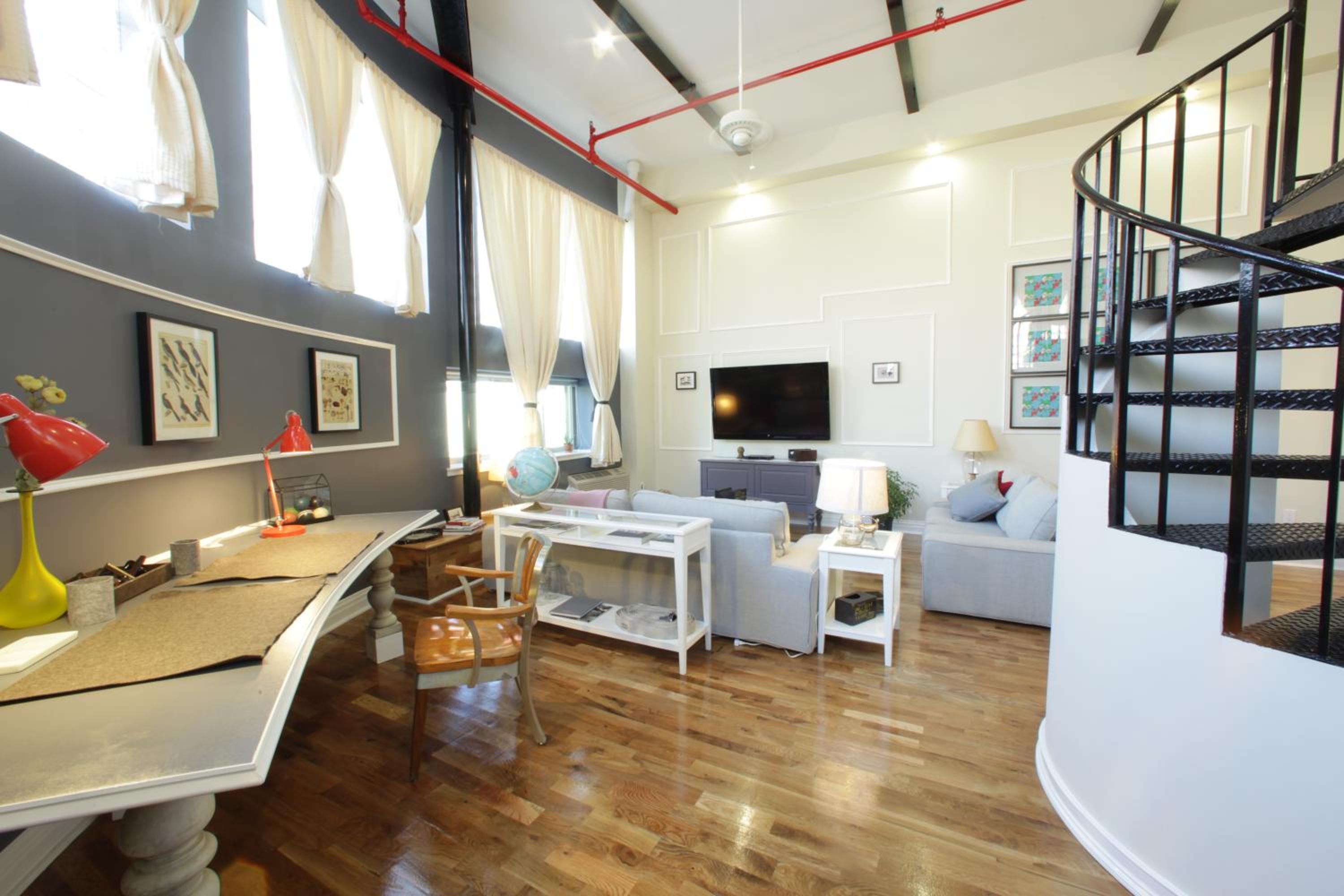 Two-Bedroom Duplex Loft - Photo 3