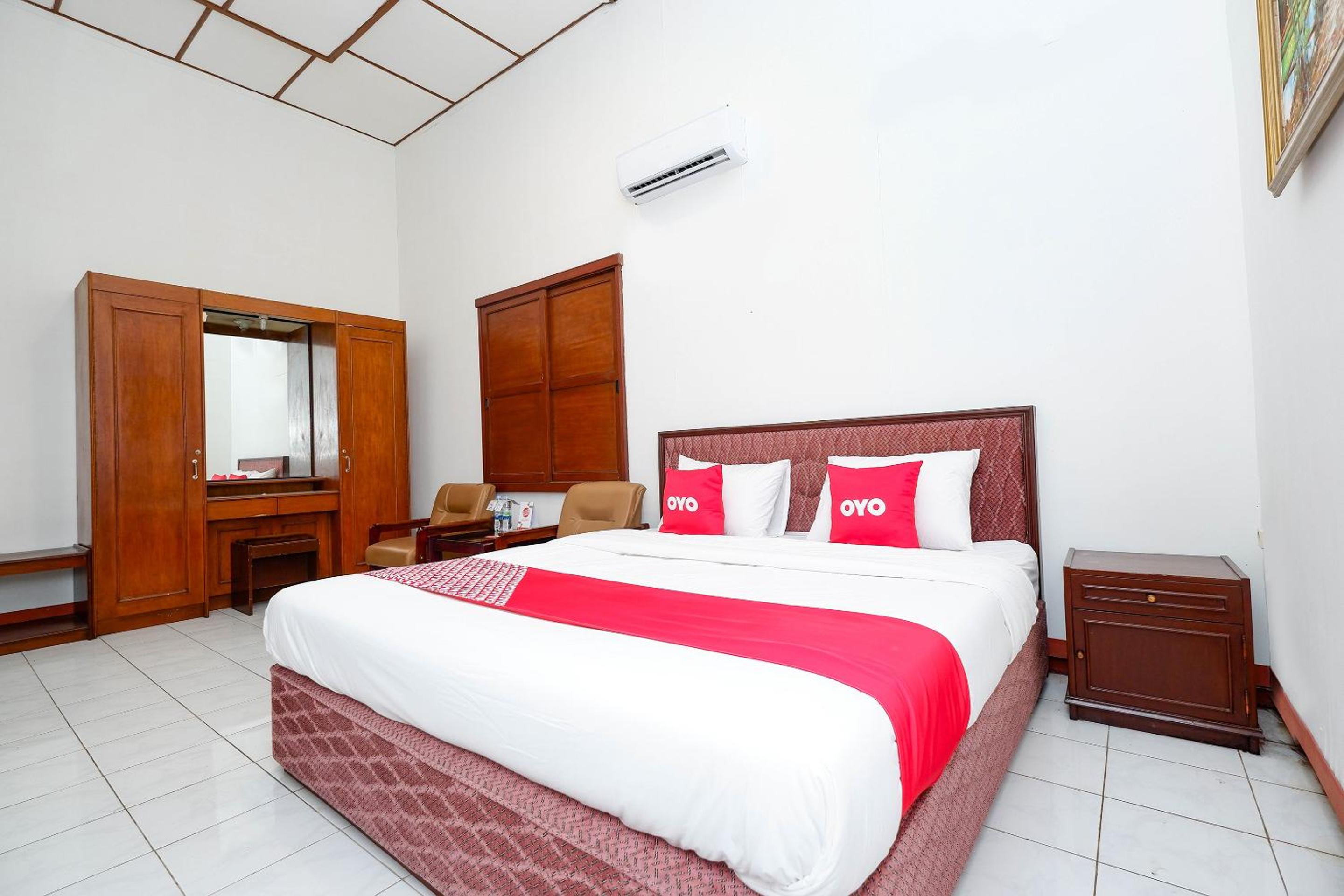 Deluxe Double Room - Photo 7