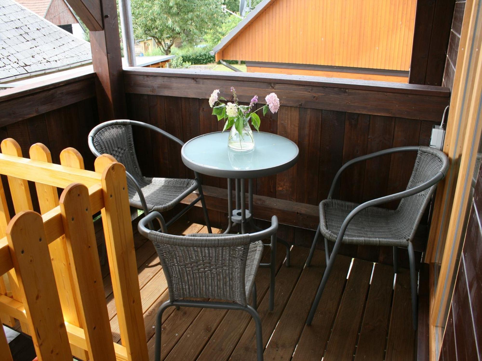Apartment with Balcony photo 2