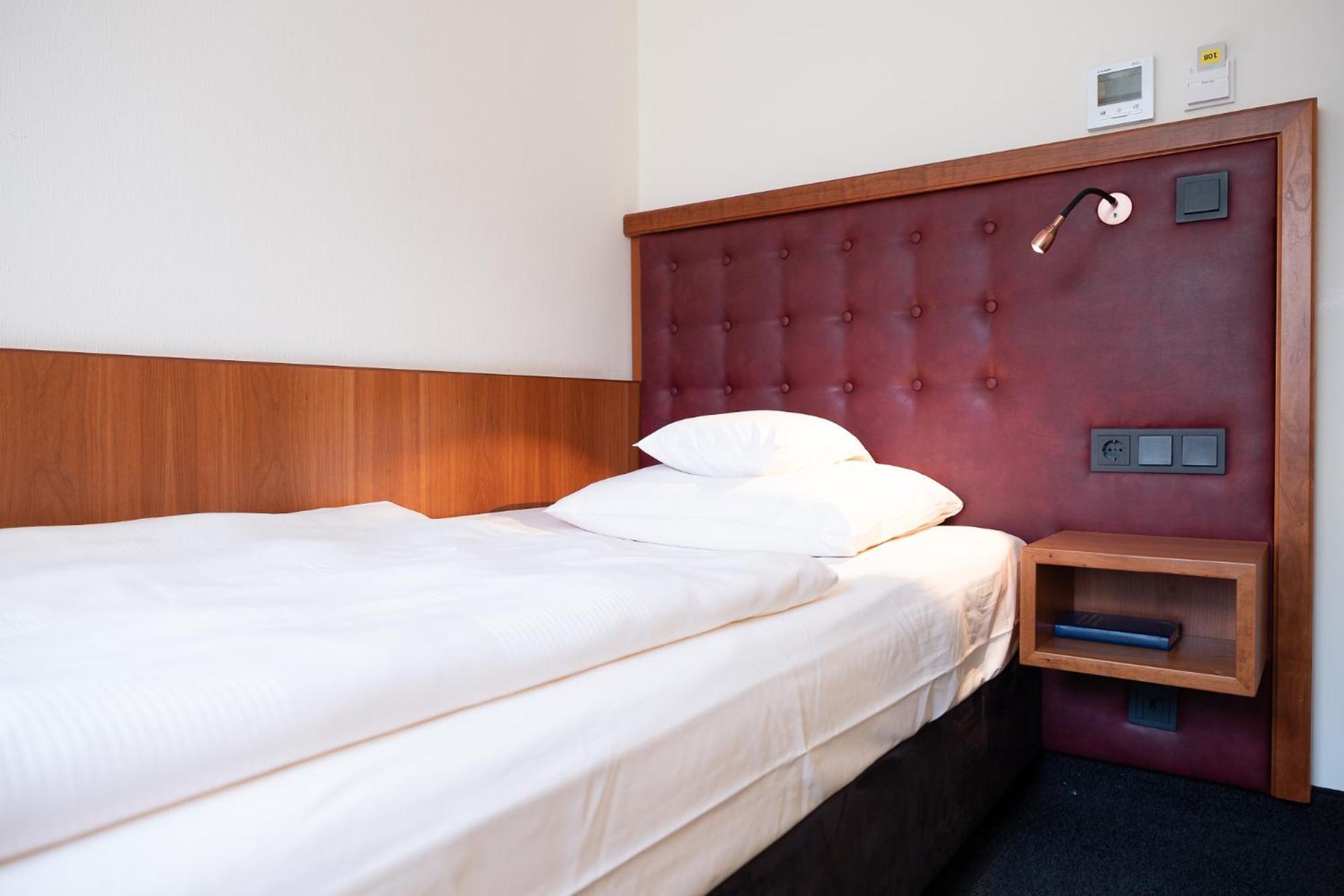 Special Offer - Single Room photo 3