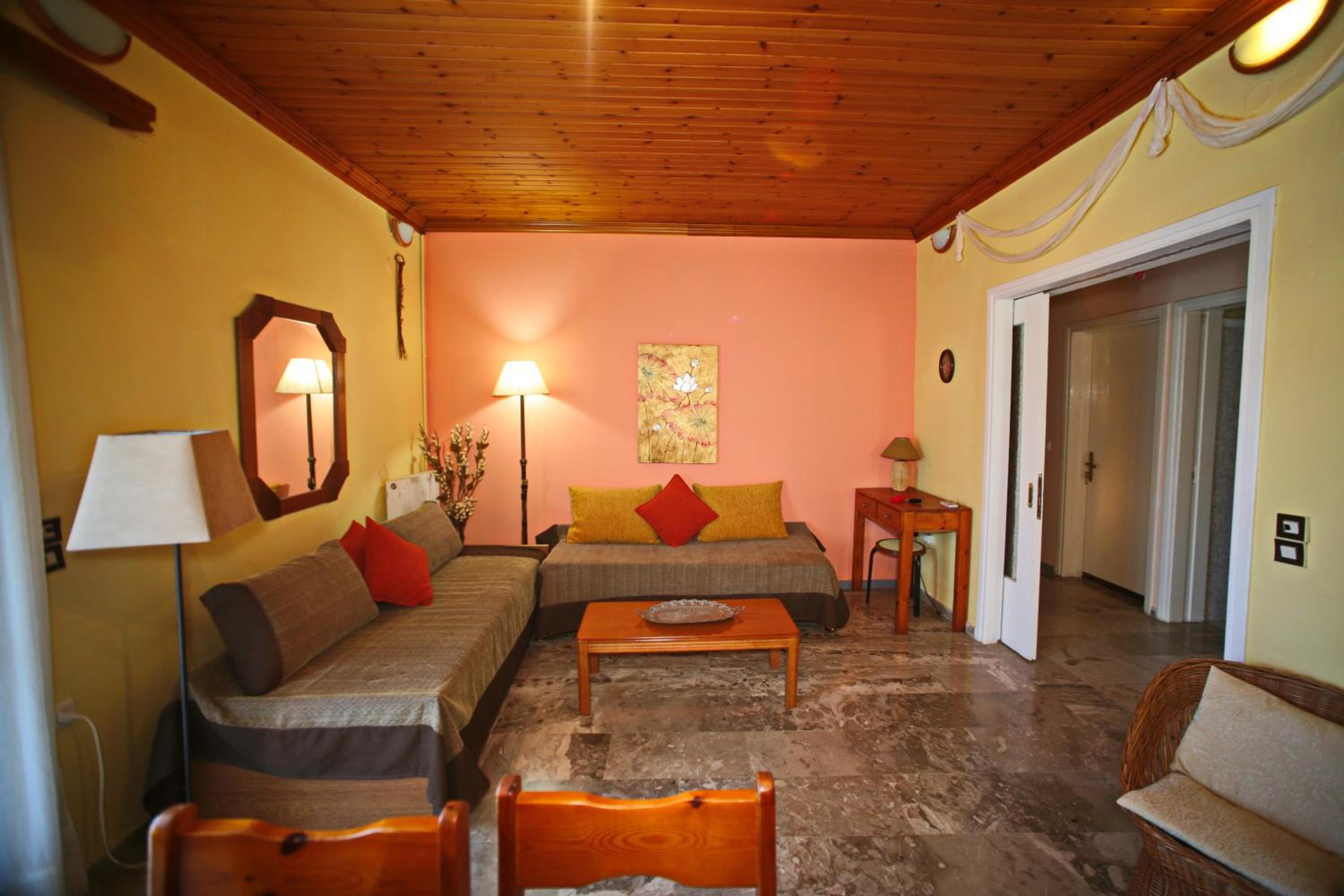 Four-Bedroom House photo 1