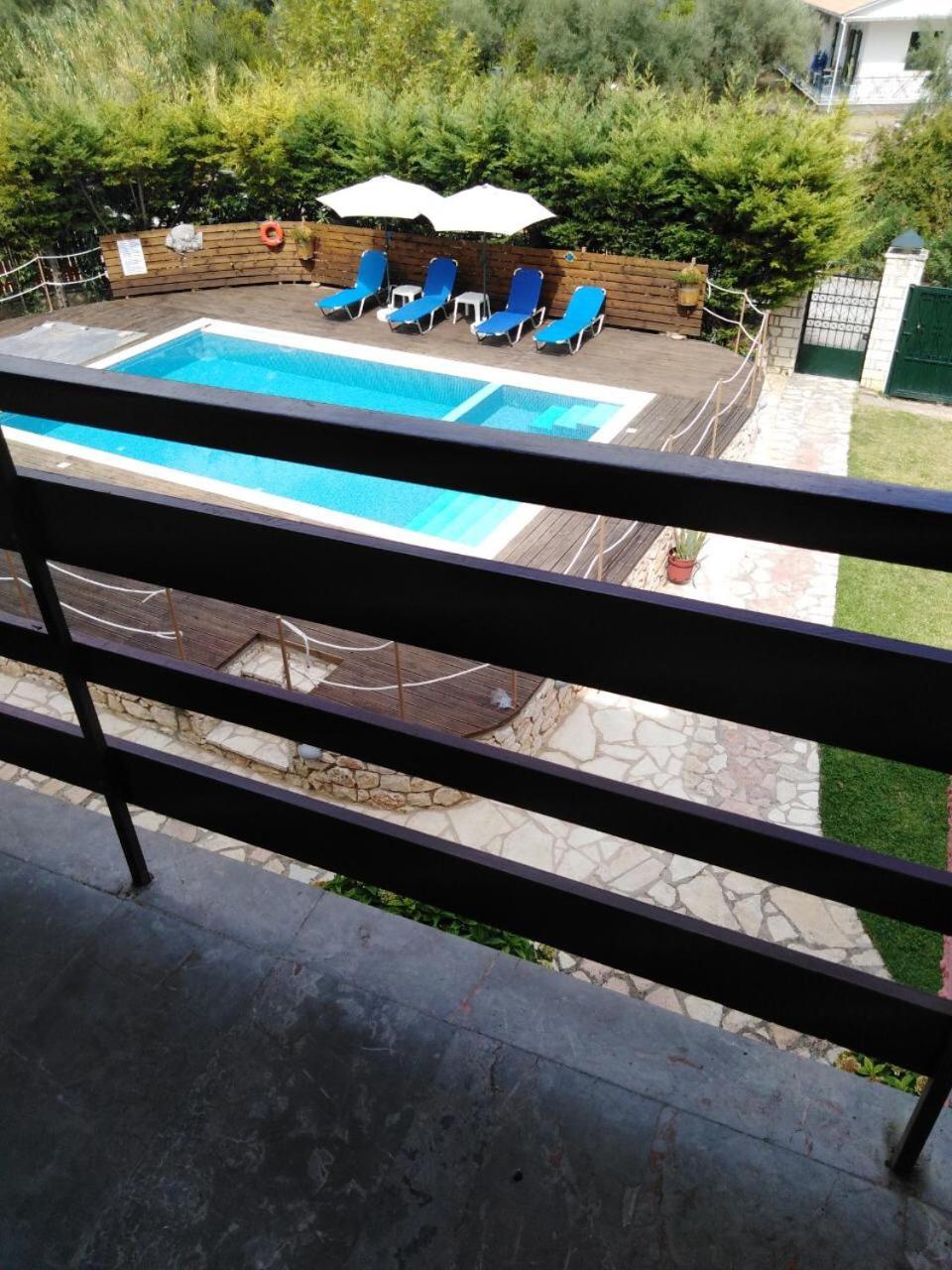 Four-Bedroom House photo 2