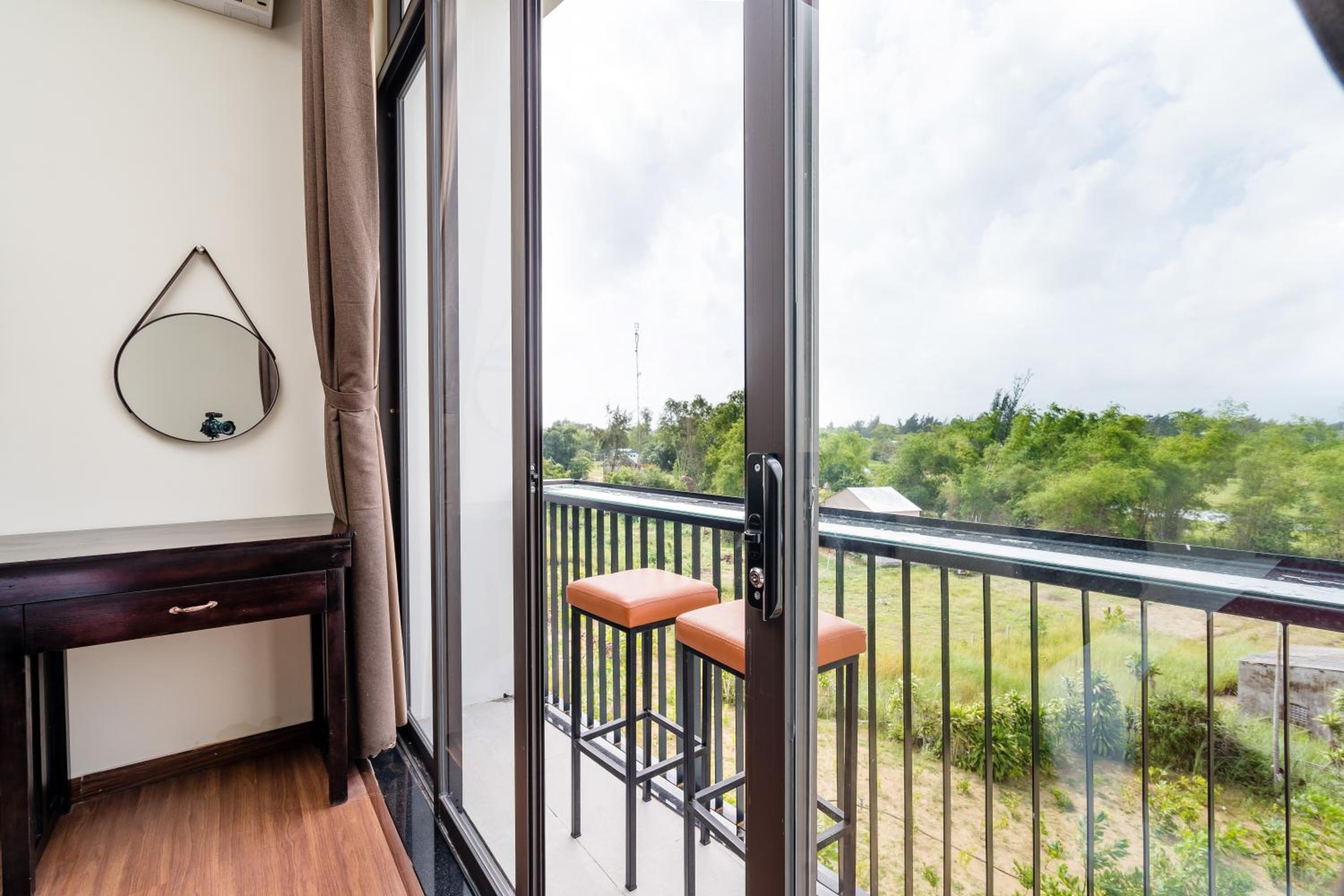 Deluxe Double or Twin Room with Garden View - Photo 17