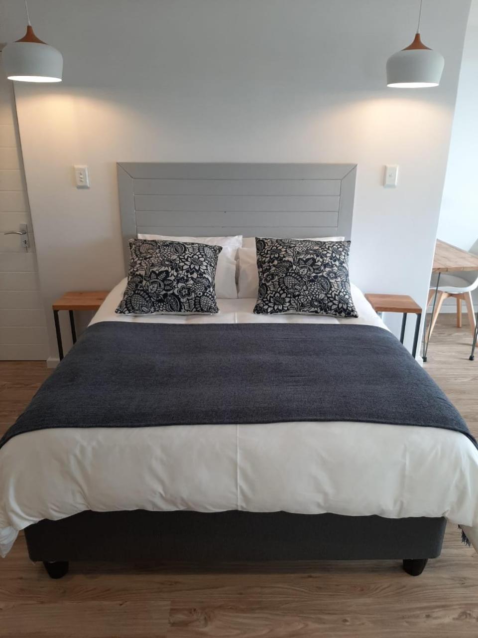 Apartment photo 2