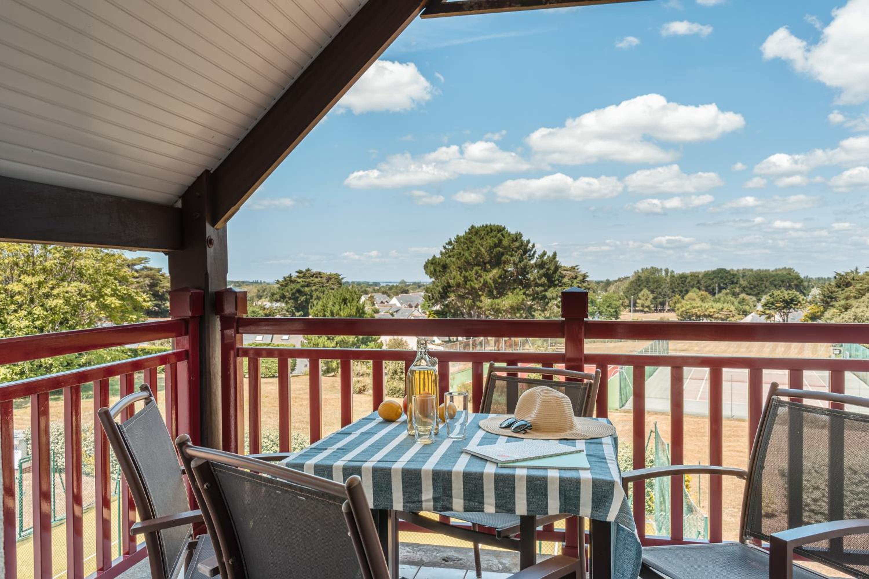 One-Bedroom Apartment with Terrace or Balcony (4 People) photo 2