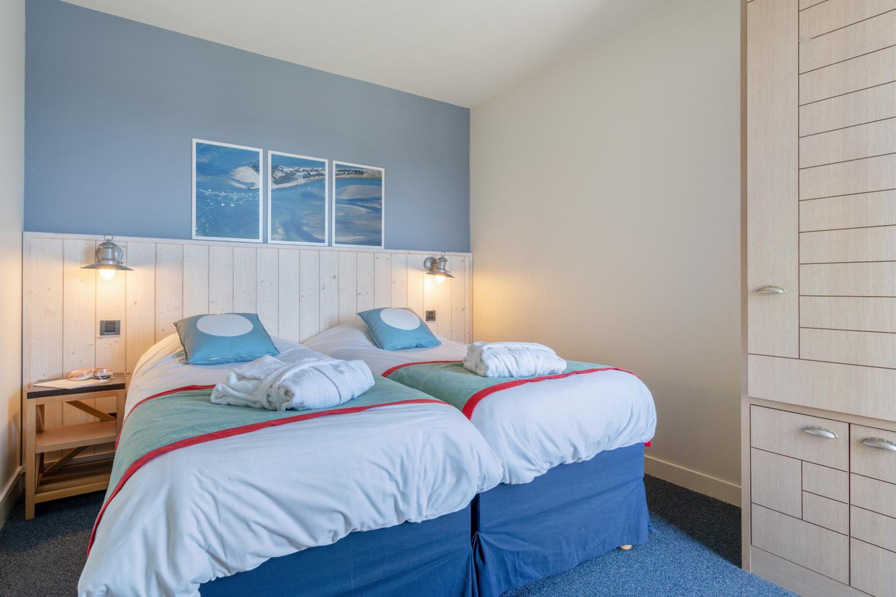 One-Bedroom Apartment with Terrace or Balcony (4 People)