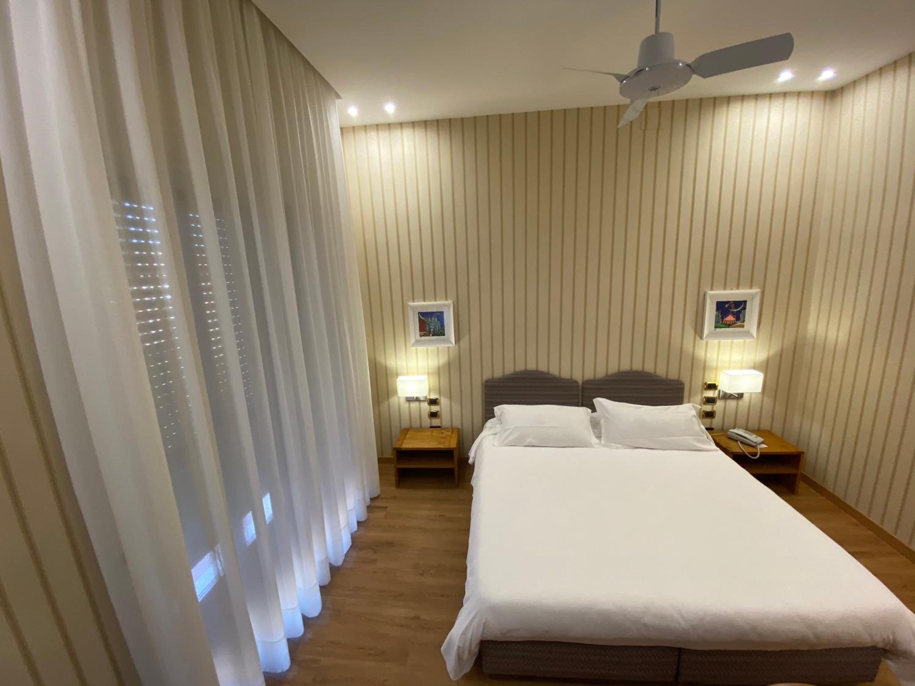 Superior Double Room - Photo 8