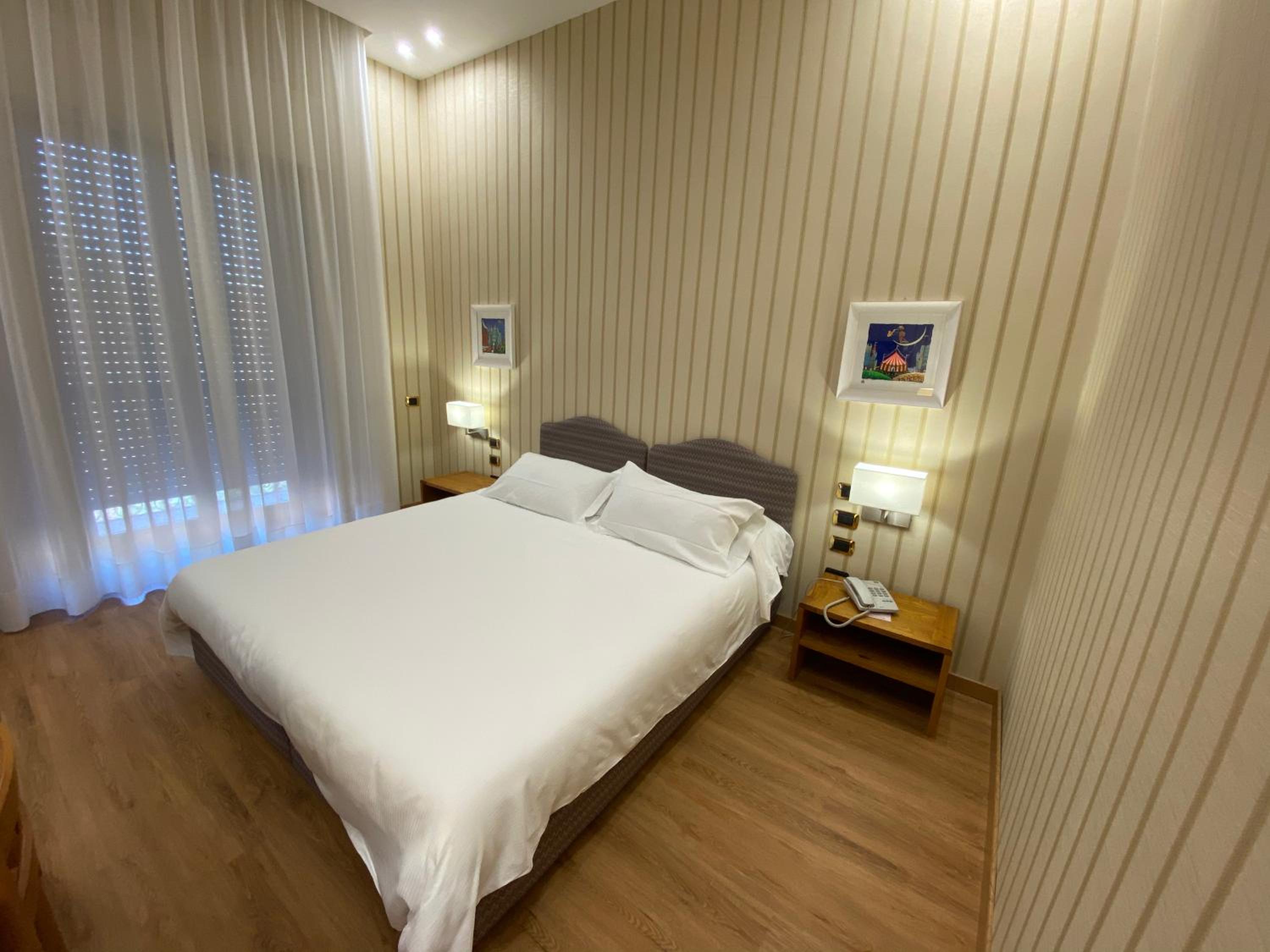 Classic Double Room - Photo 4