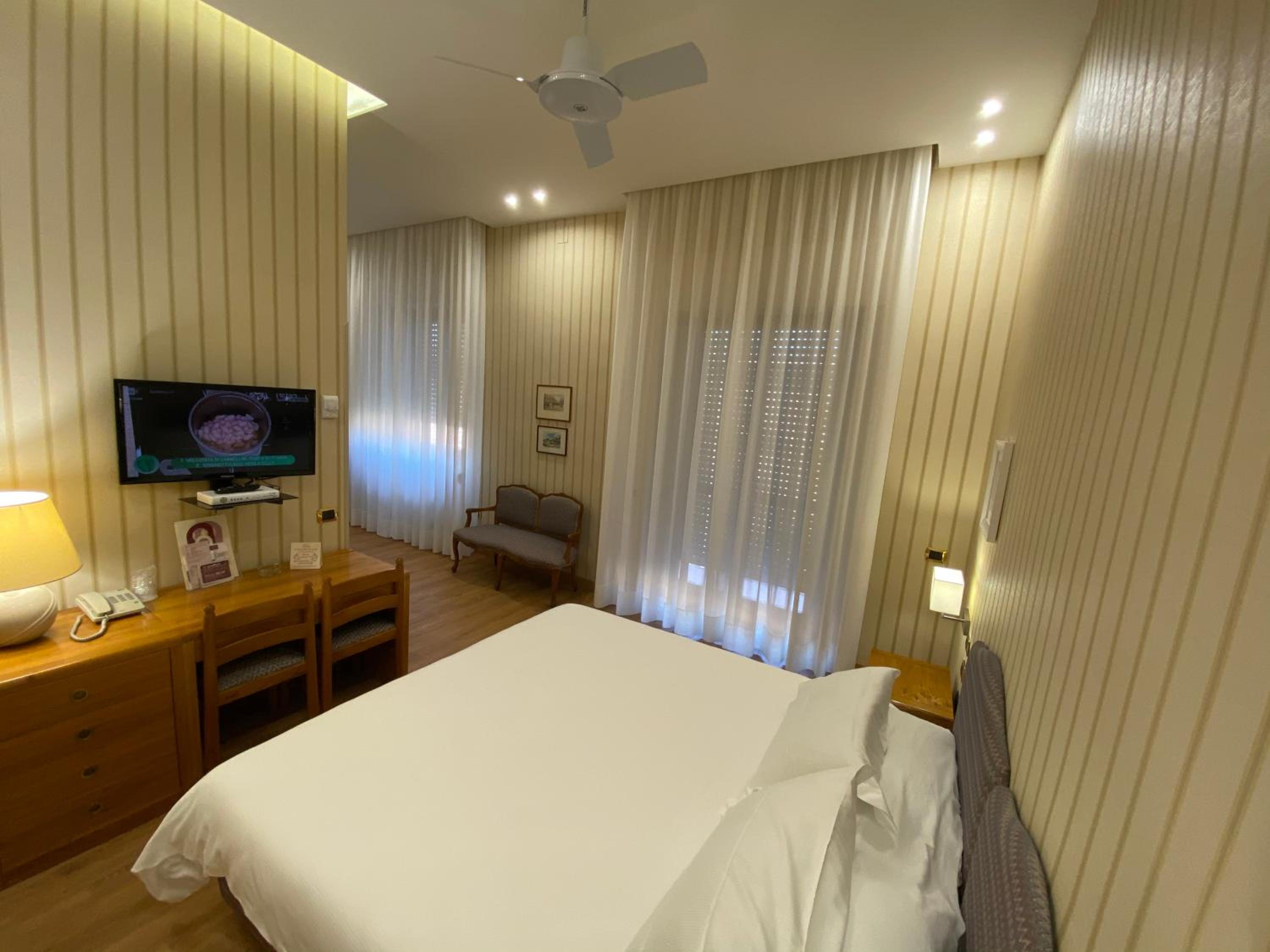 Superior Double Room - Photo 6