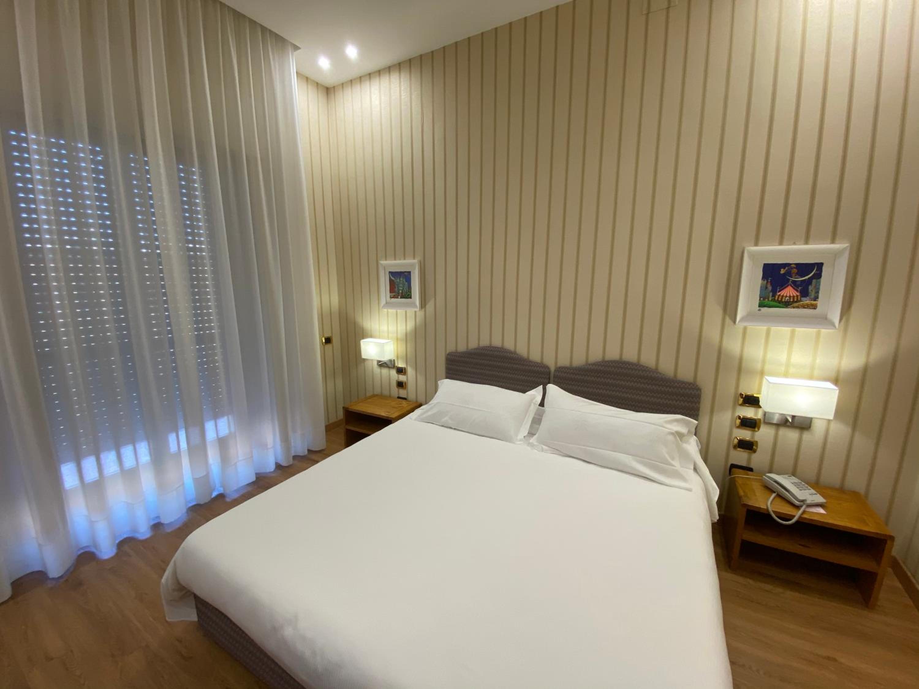 Superior Double Room - Photo 1