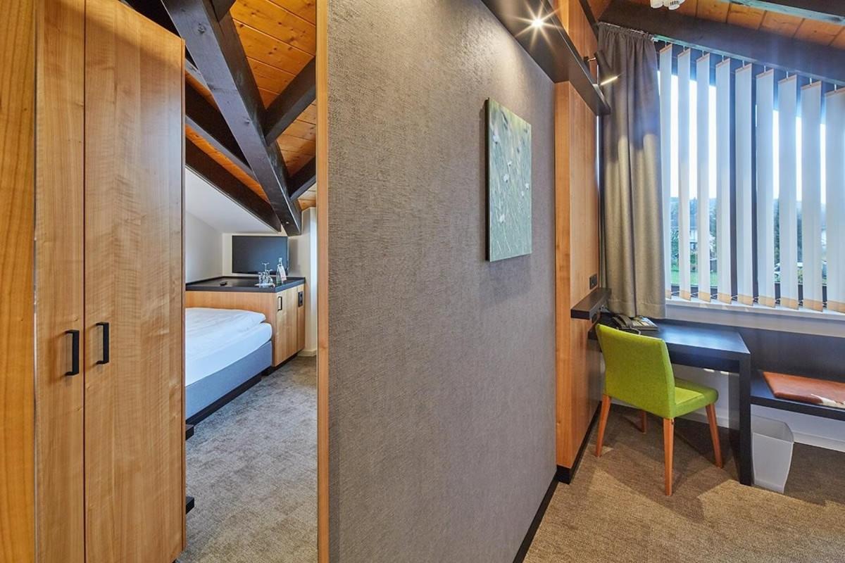 Single Room photo 2