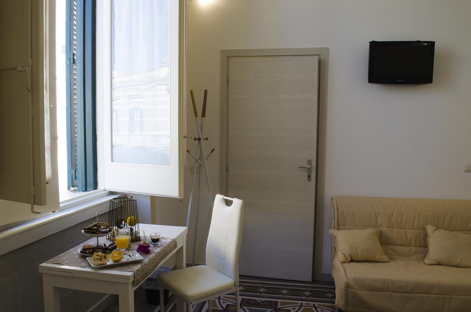 Double Room - Photo 13