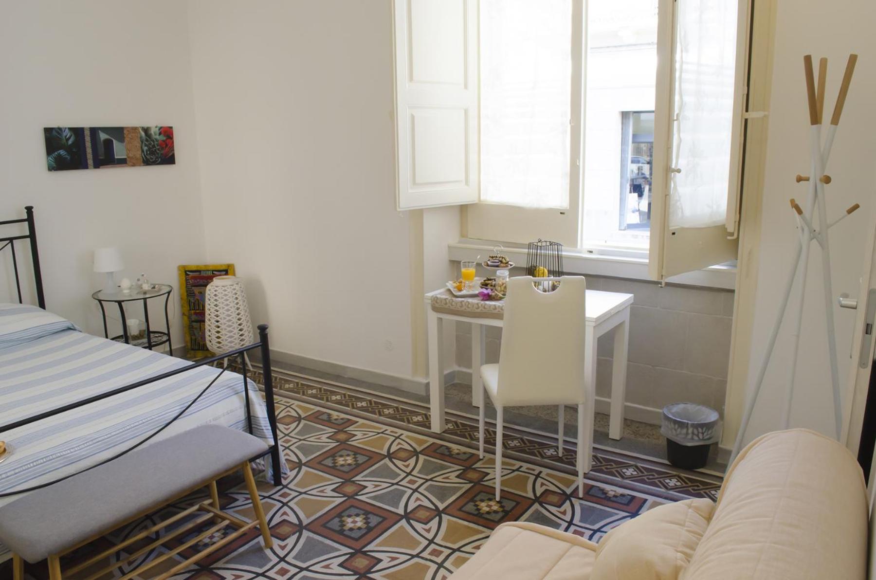 Double Room - Photo 9
