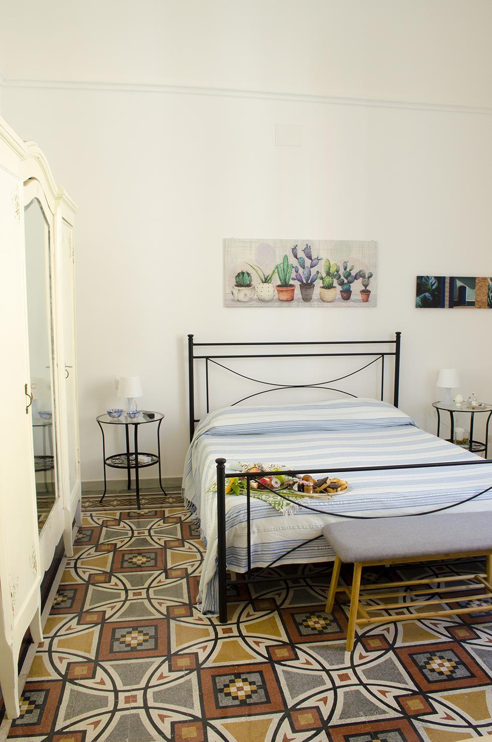 Double Room - Photo 11