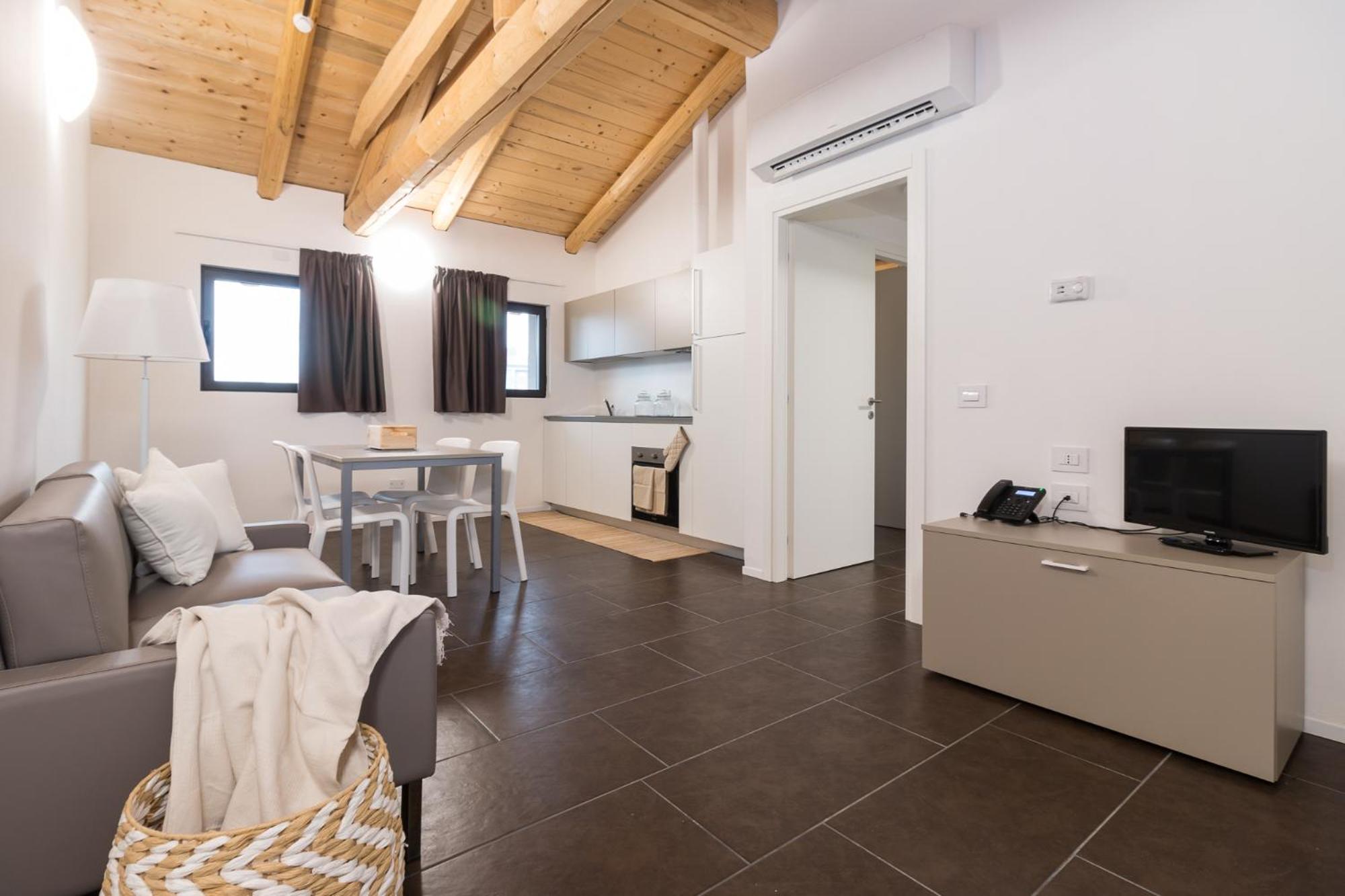 Two-Bedroom Suite - Photo 14