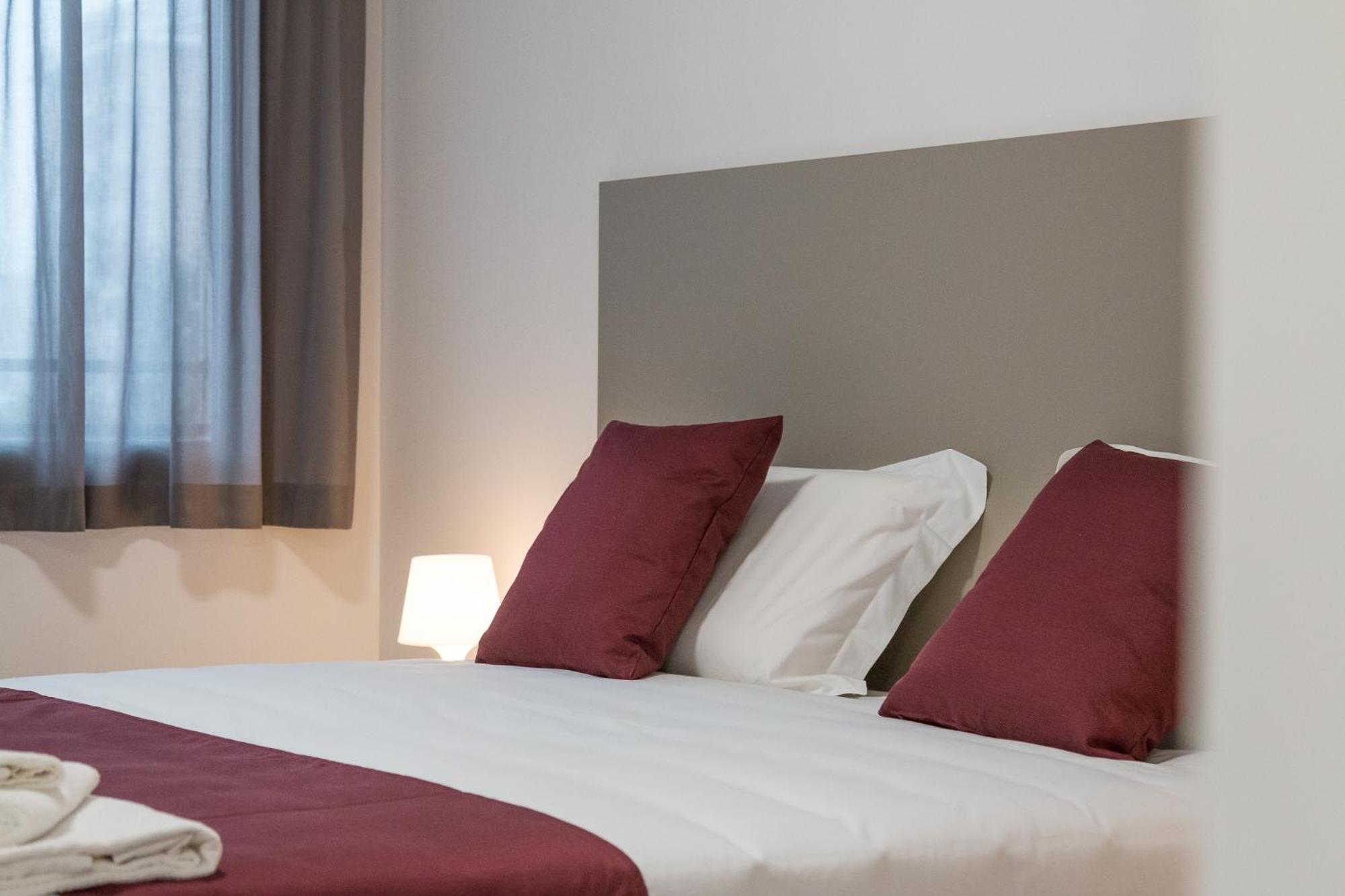 Double or Twin Room - Photo 12