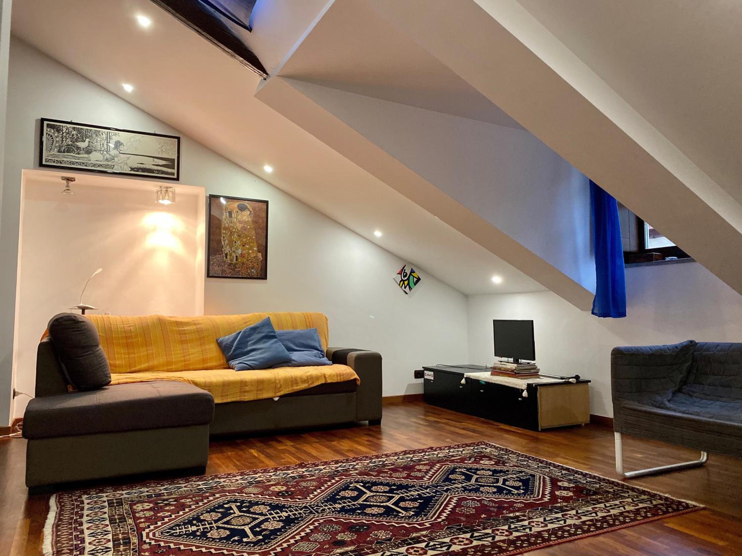 One-Bedroom Apartment - Photo 7