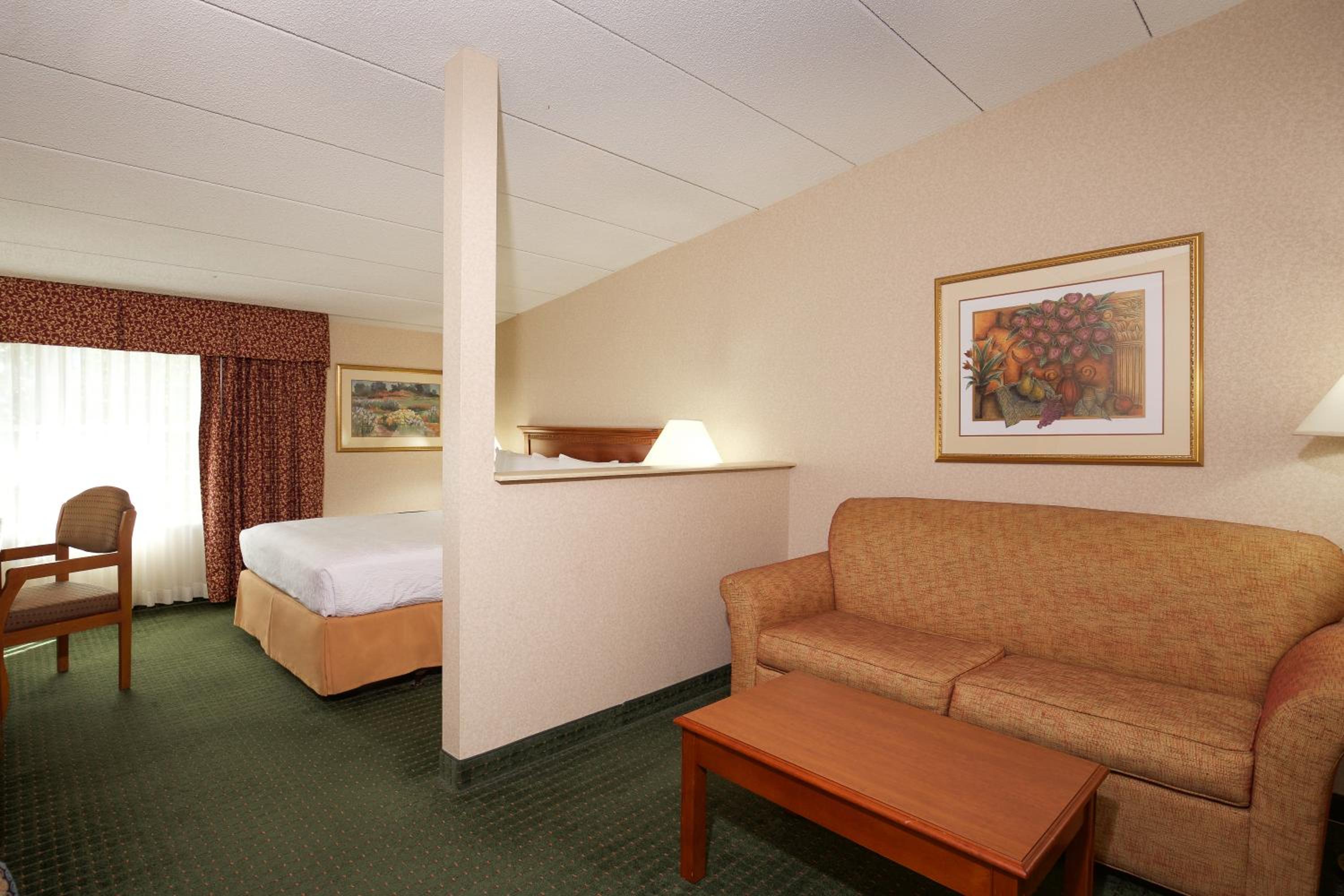 Queen Room - Photo 1