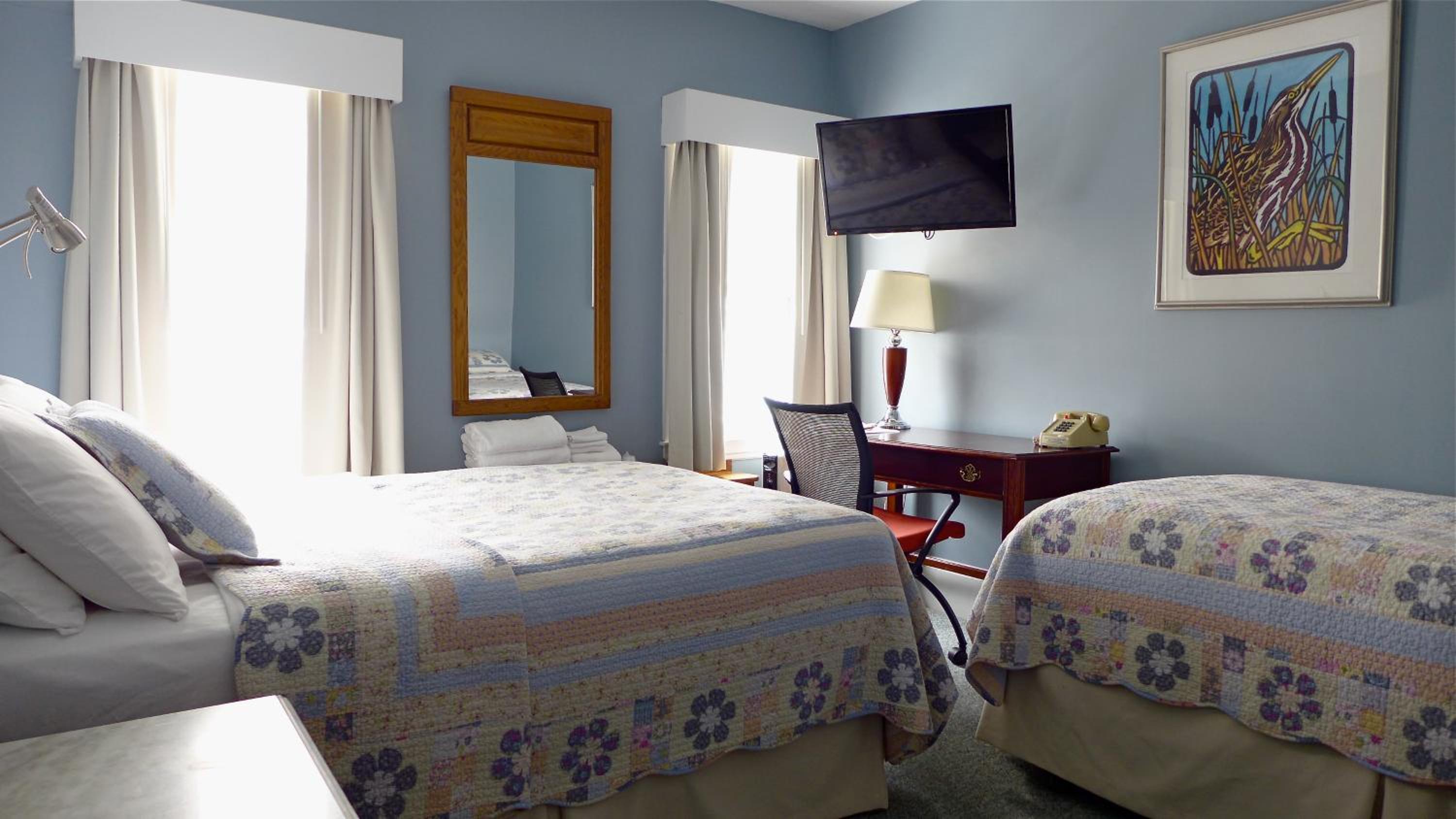 Double or Twin Room with Shared Bathroom photo 2