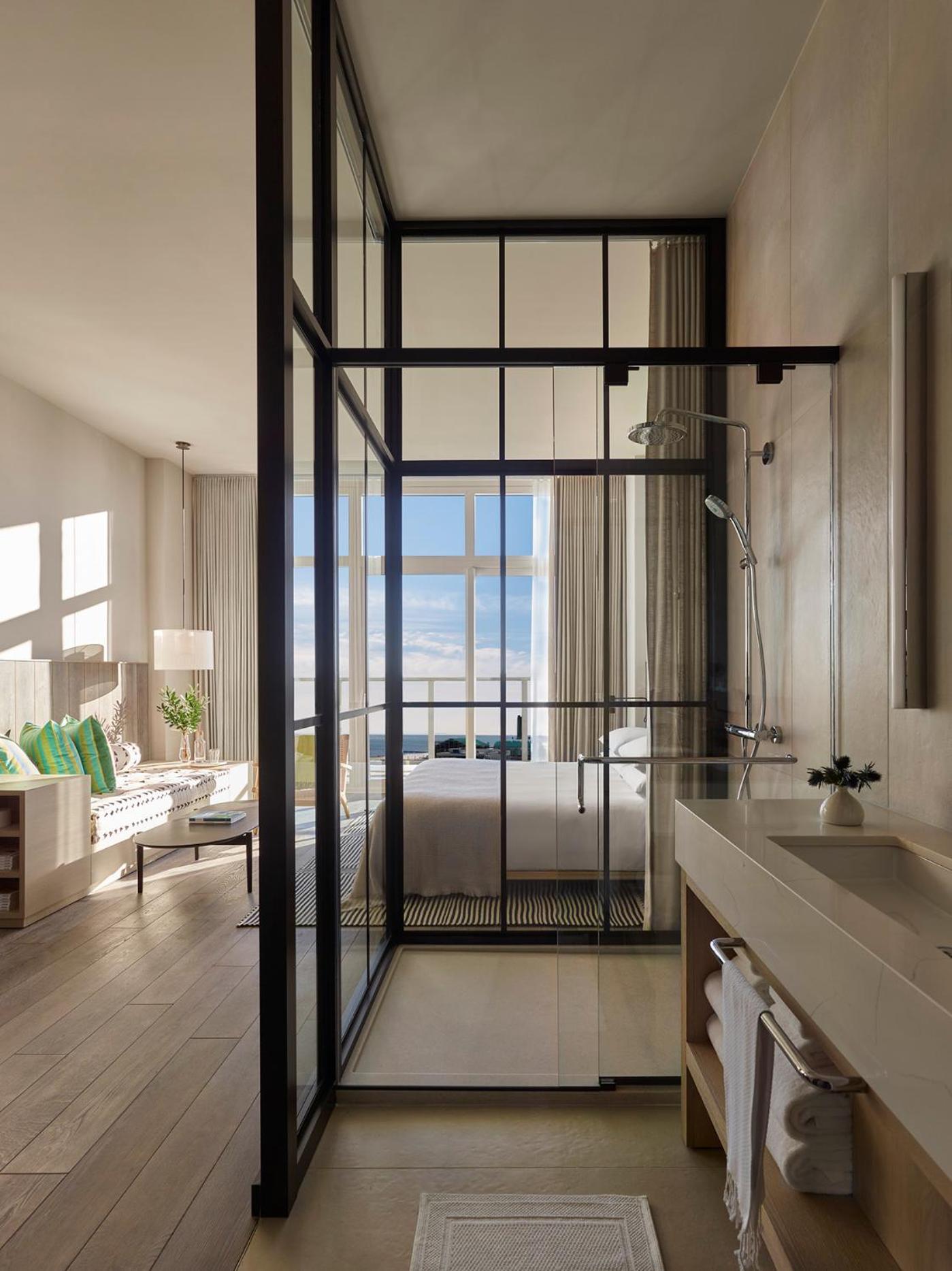 Partial Oceanview Standard King - Photo 4