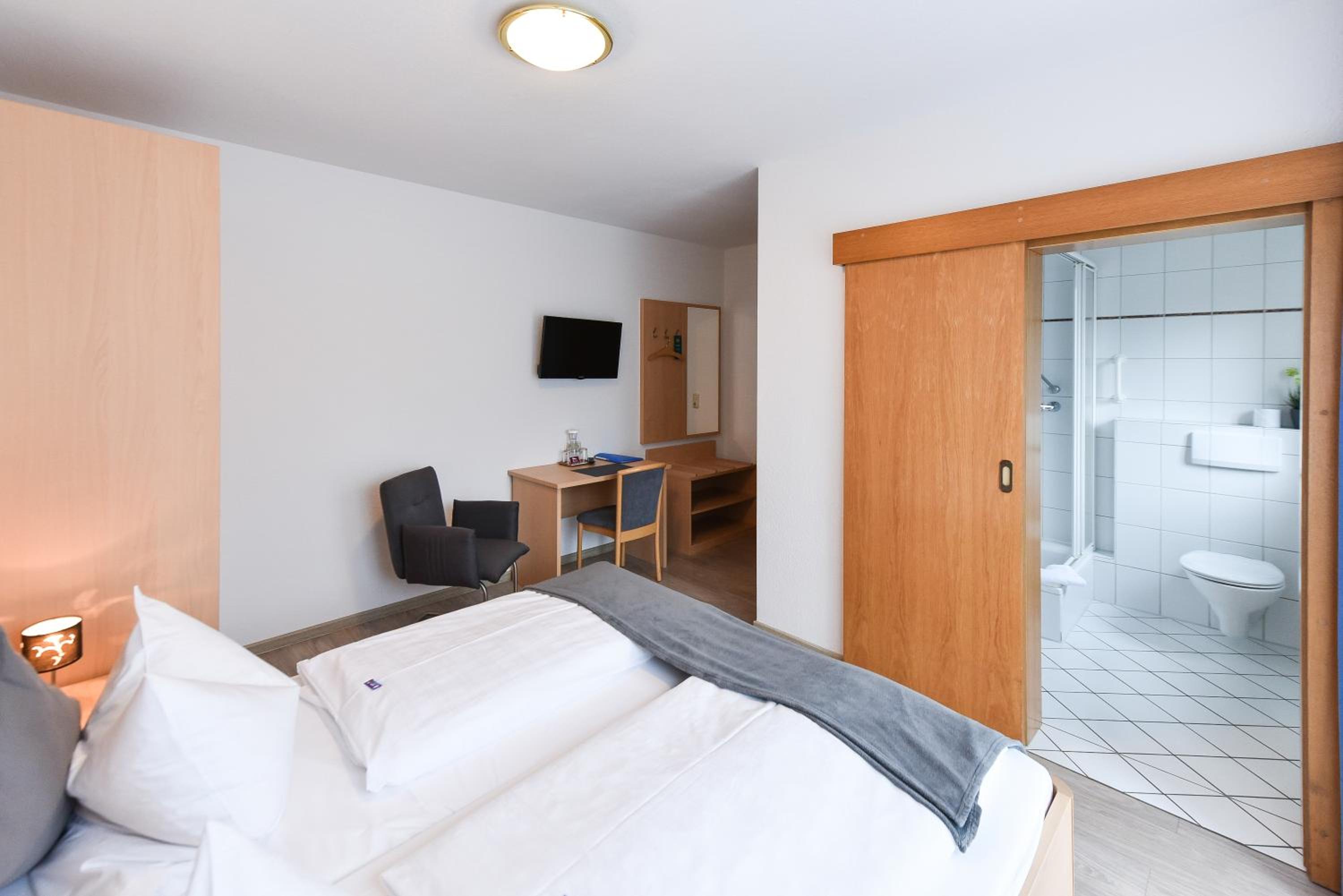 Double Room with Terrace - Photo 8