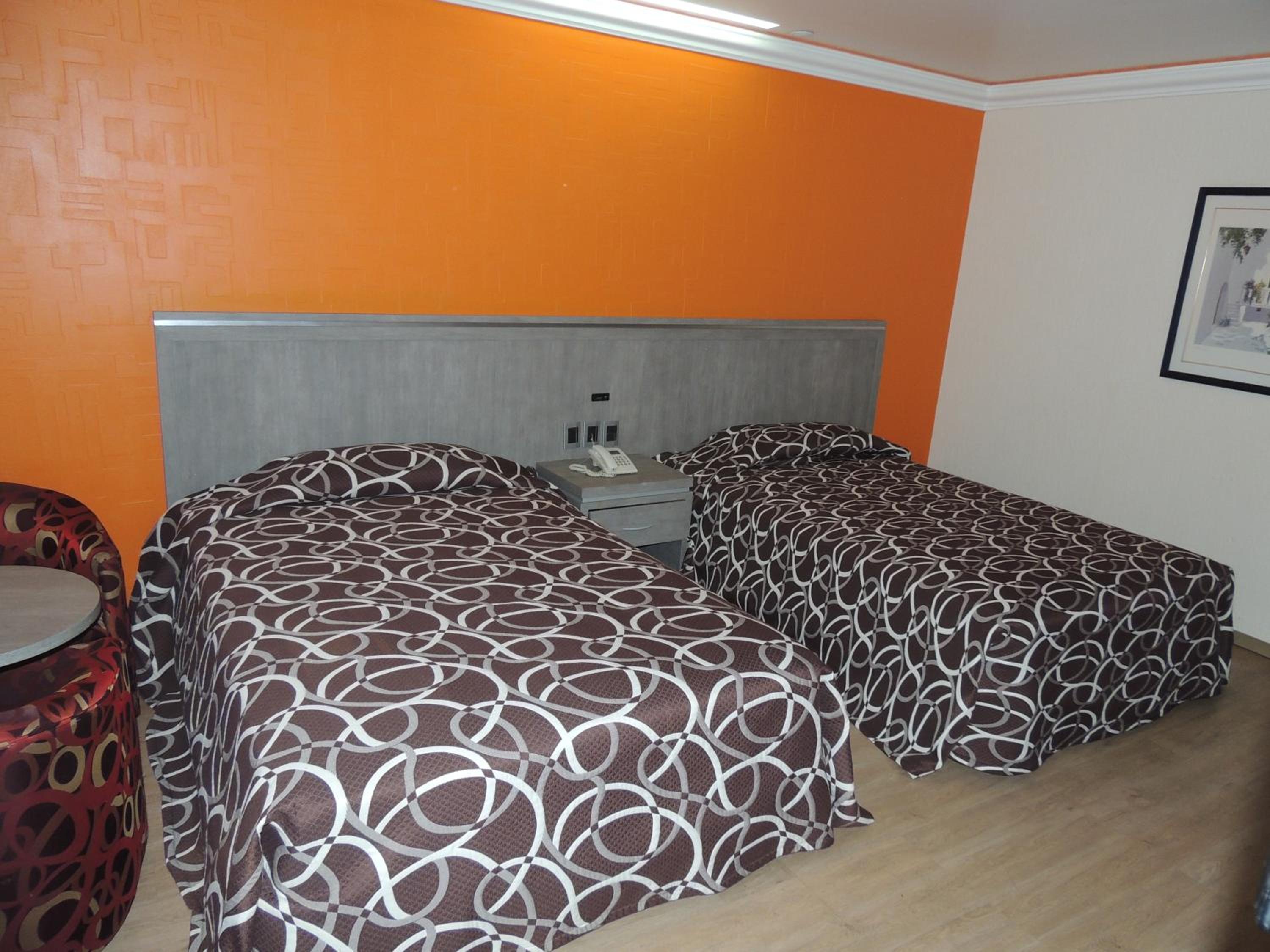 Superior Double Room with Two Double Beds photo 2