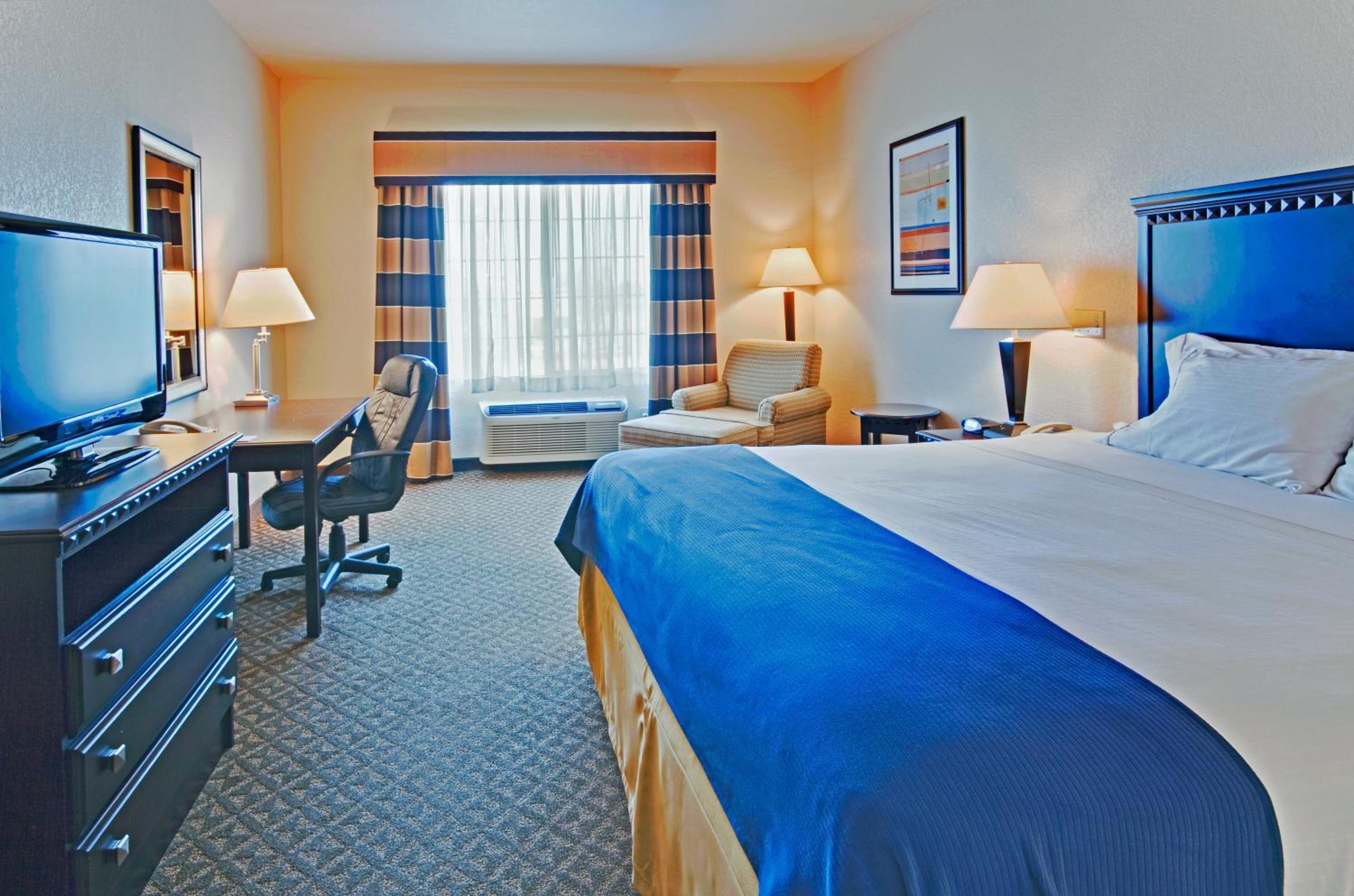 Standard King Room