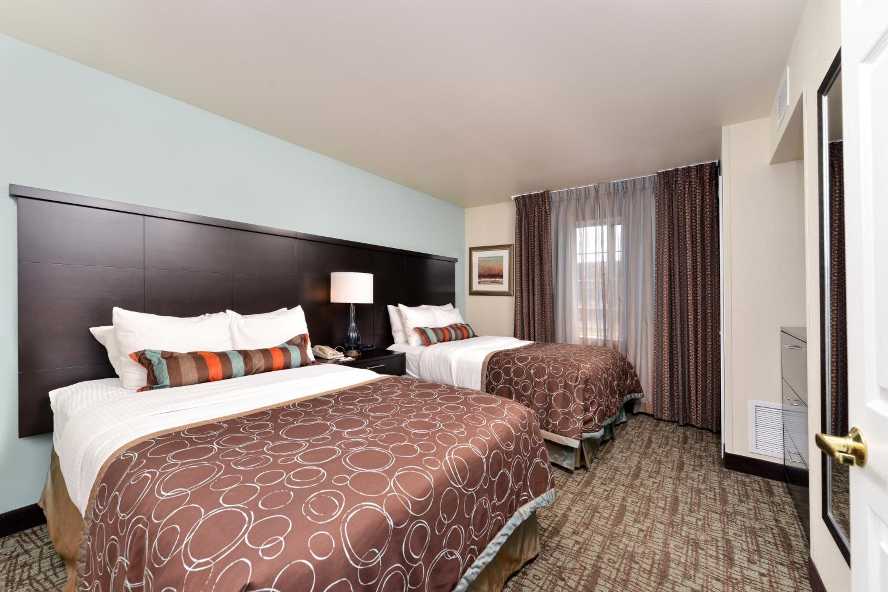 Two-Bedroom Suite - Non-Smoking - Photo 3